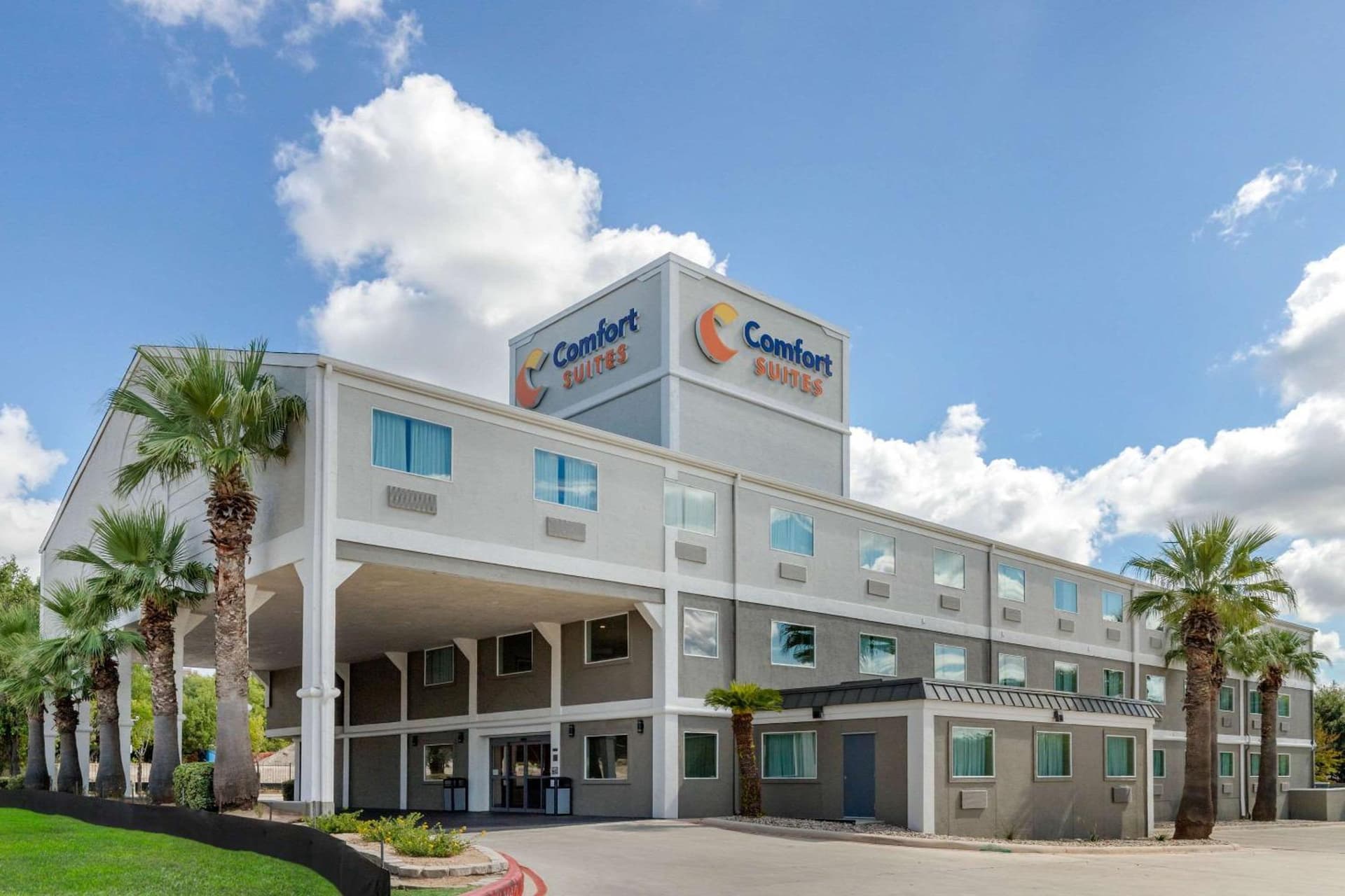 Comfort Suites San Antonio Airport North featured exterior or lobby in San Antonio, TX — similar hotel