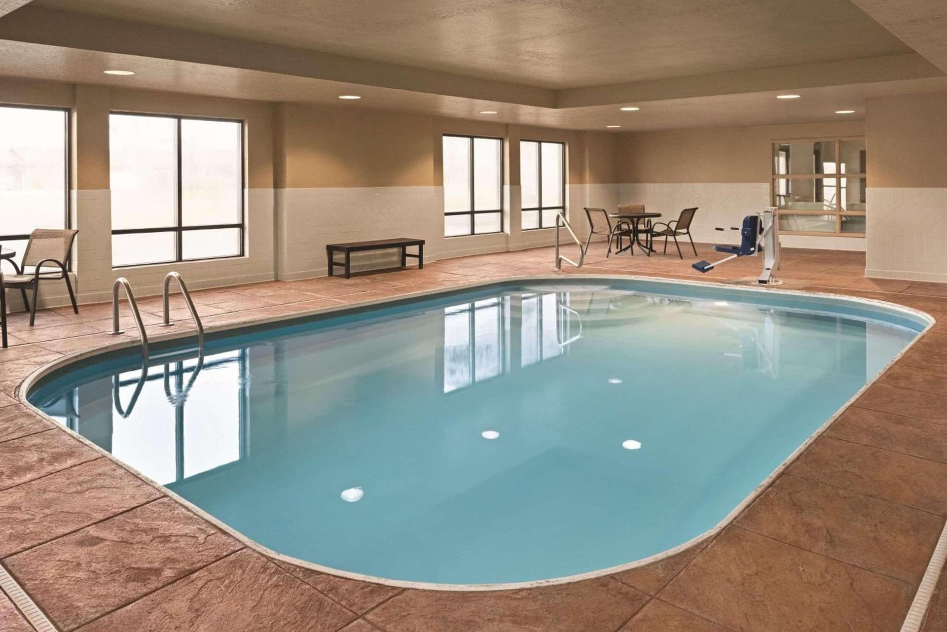 Country Inn & Suites by Radisson, Dayton South, OH gallery photo in Dayton, OH — image 16