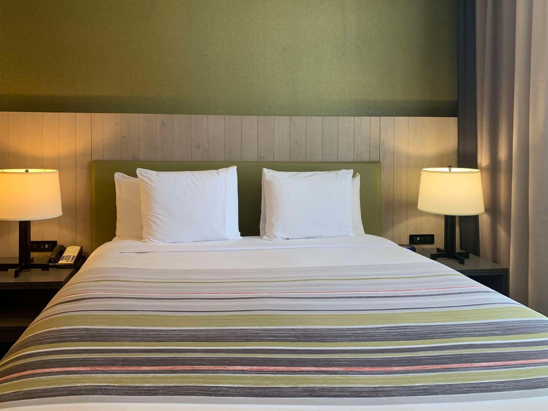 Country Inn & Suites by Radisson, San Jose International Airport, CA gallery photo in San Jose, CA — image 35