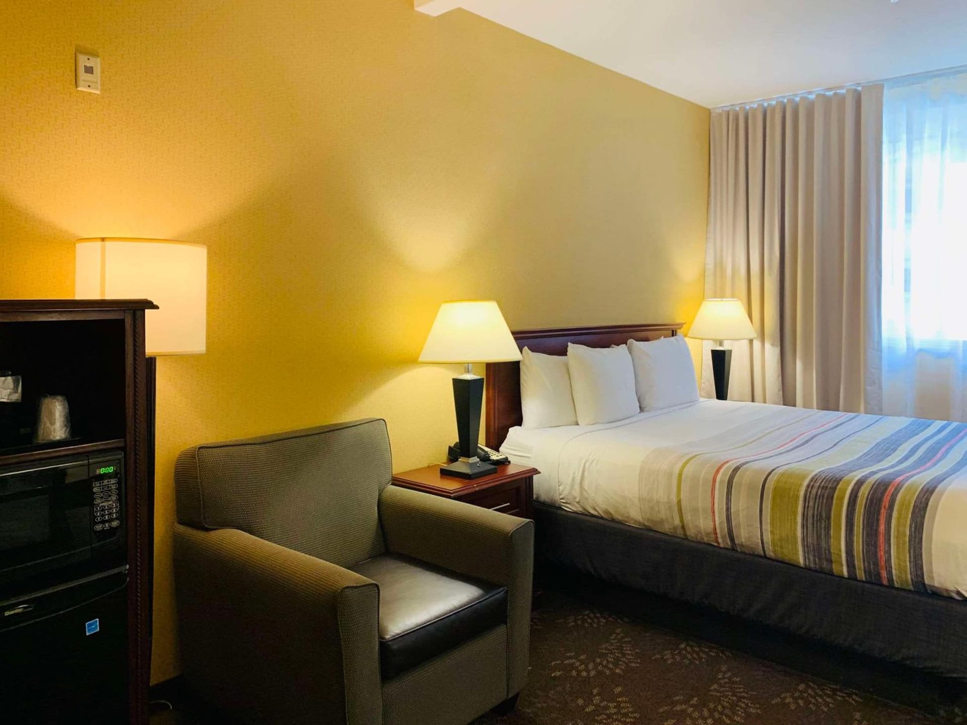 Country Inn & Suites by Radisson, San Jose International Airport, CA gallery photo in San Jose, CA — image 6
