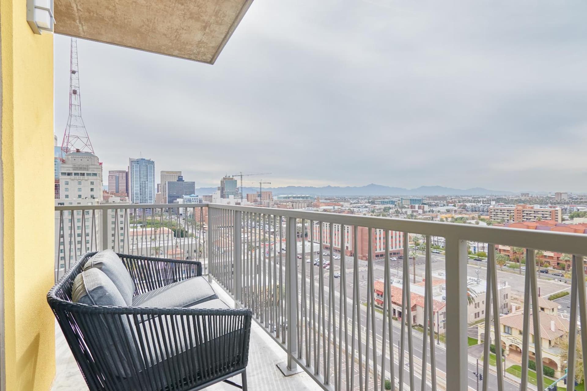 Sonder at McKinley interior in Phoenix, AZ — gallery photo 2