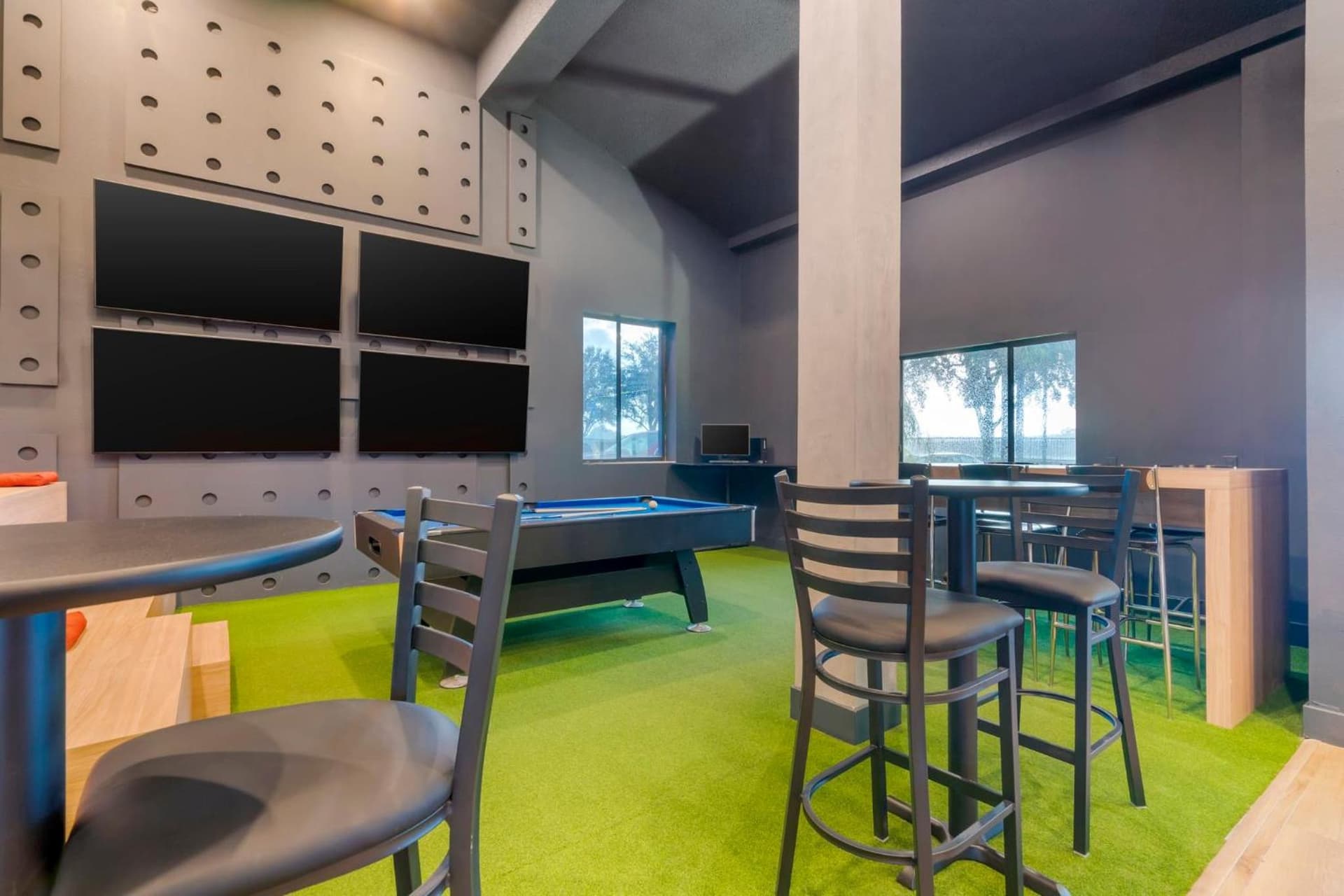 SPOT X Hotel Tampa - Wesley Chapel by The Red Collection gallery photo in Wesley Chapel, FL — image 43