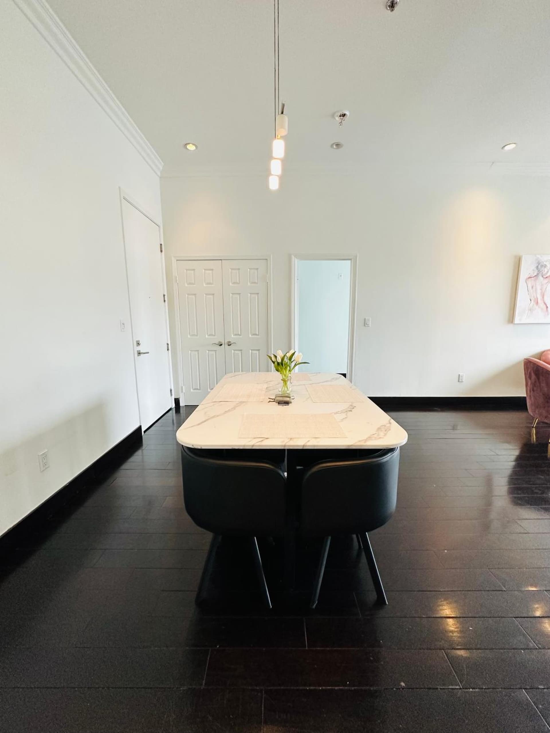 Cool Apartment in West Hollywood featured exterior or lobby in Los Angeles, CA — similar hotel