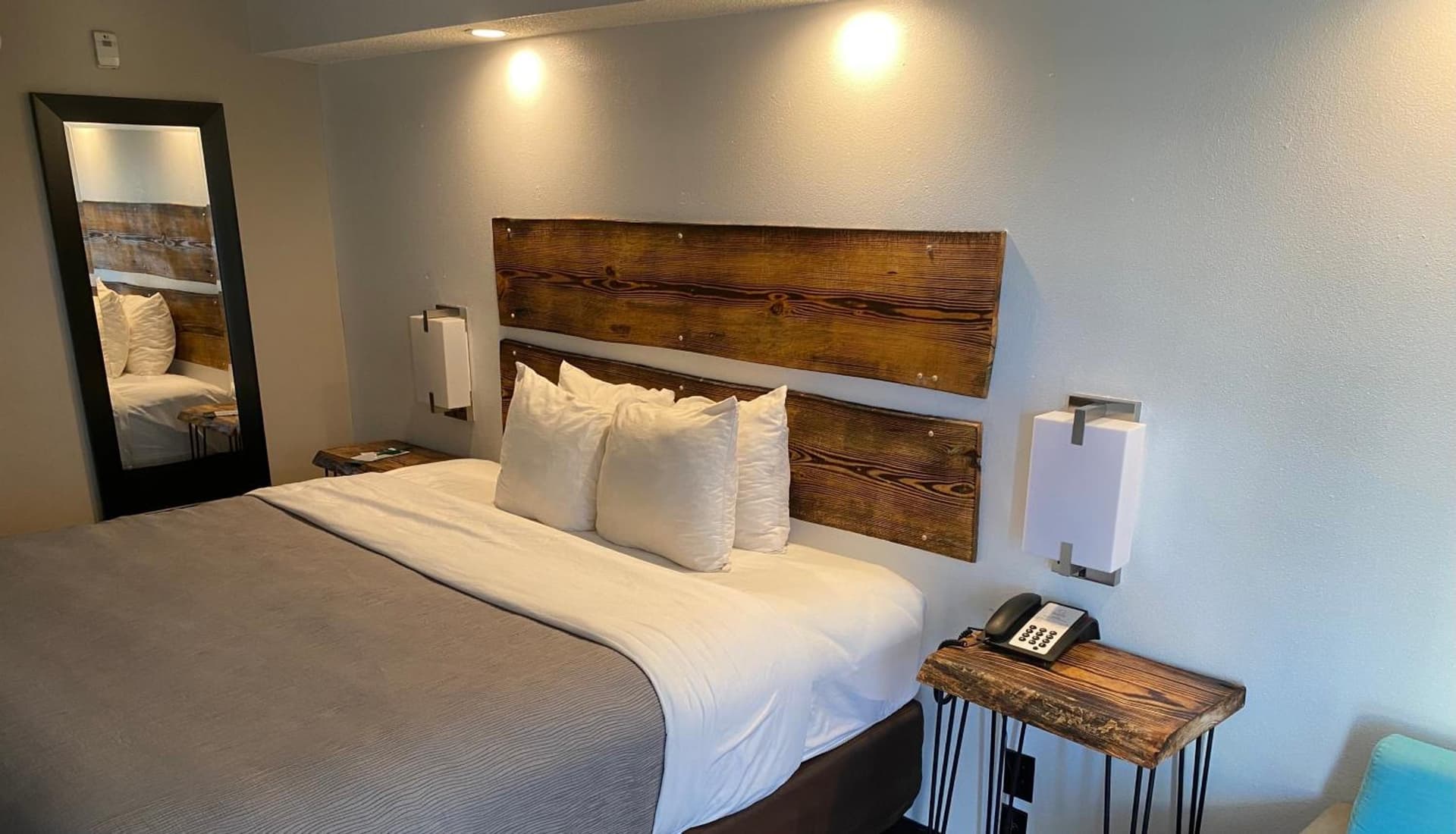Southern Soho Boutique Hotel property views in Oxford, AL — gallery photo 3