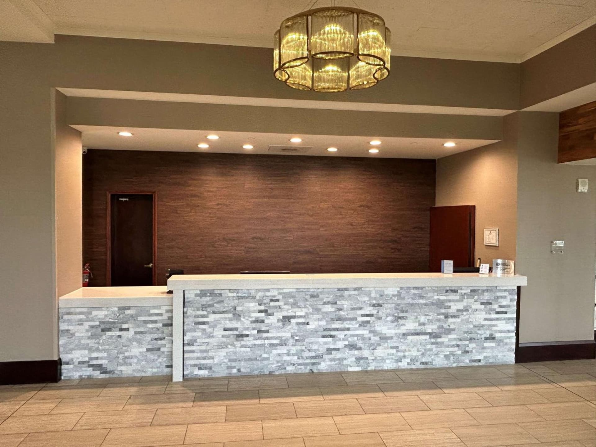Comfort Inn property views in Brooklyn Center, MN — gallery photo 3