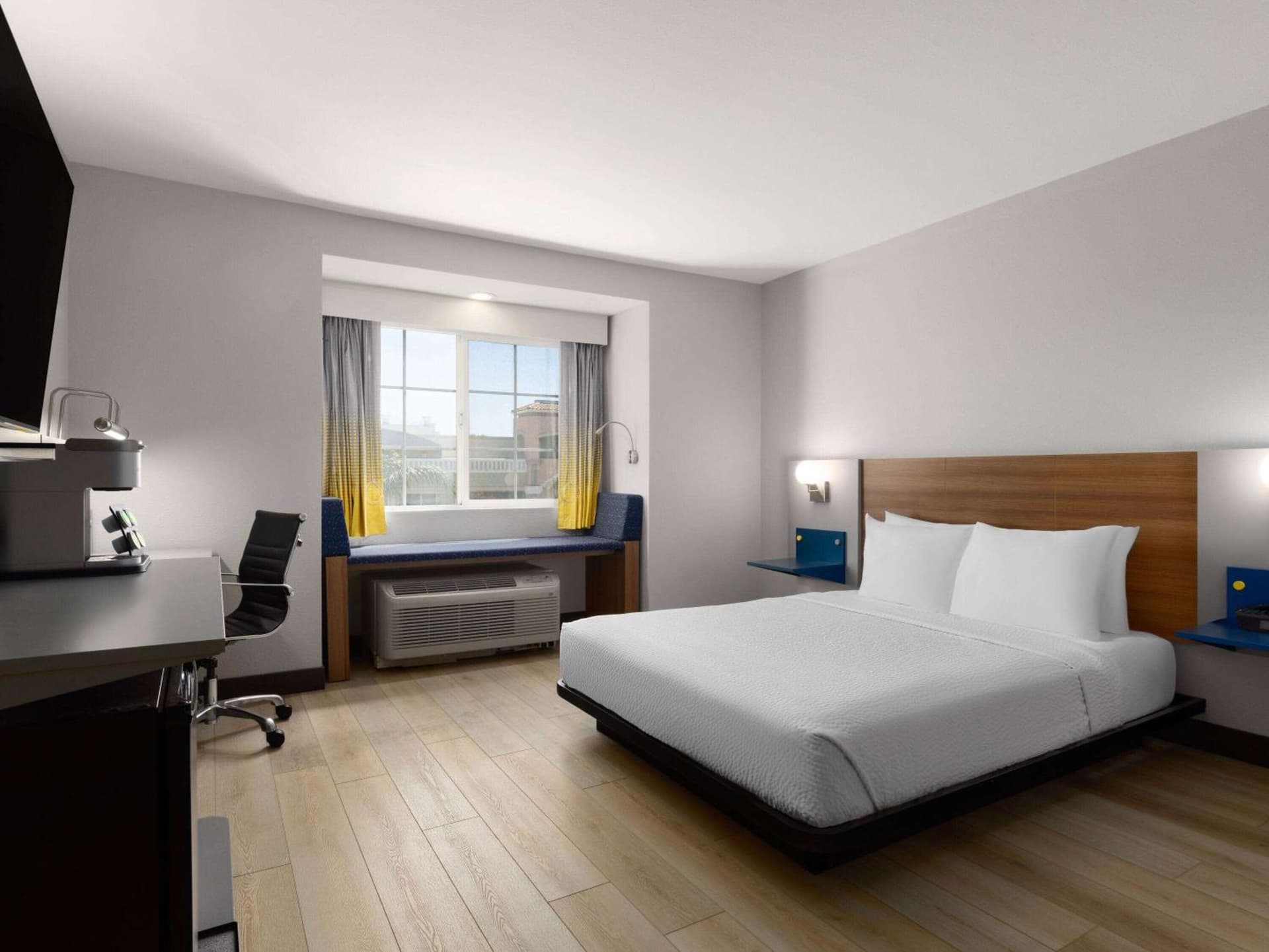 Microtel Inn & Suites by Wyndham Tracy gallery photo in Tracy, CA — image 33