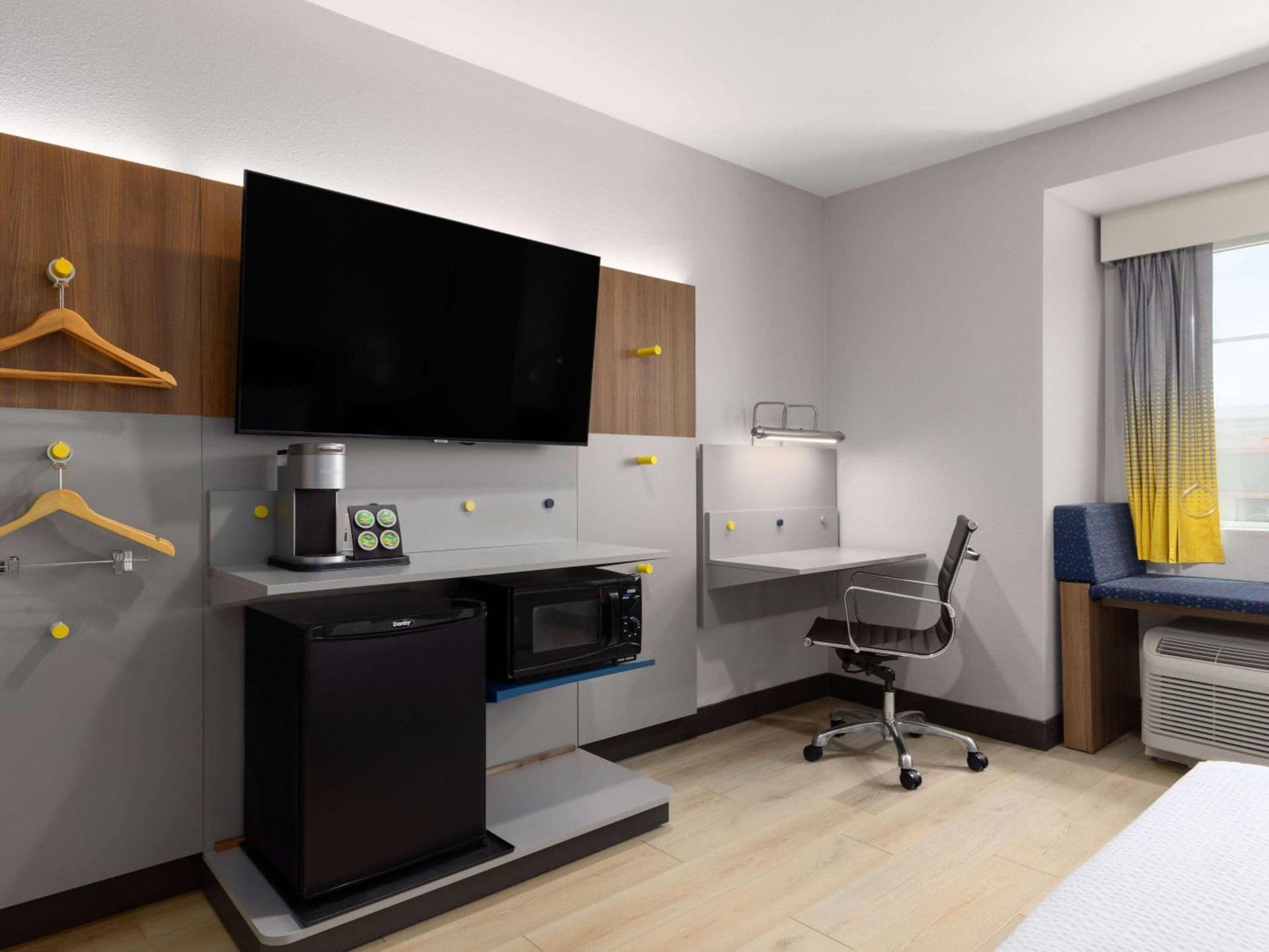 Microtel Inn & Suites by Wyndham Tracy gallery photo in Tracy, CA — image 81