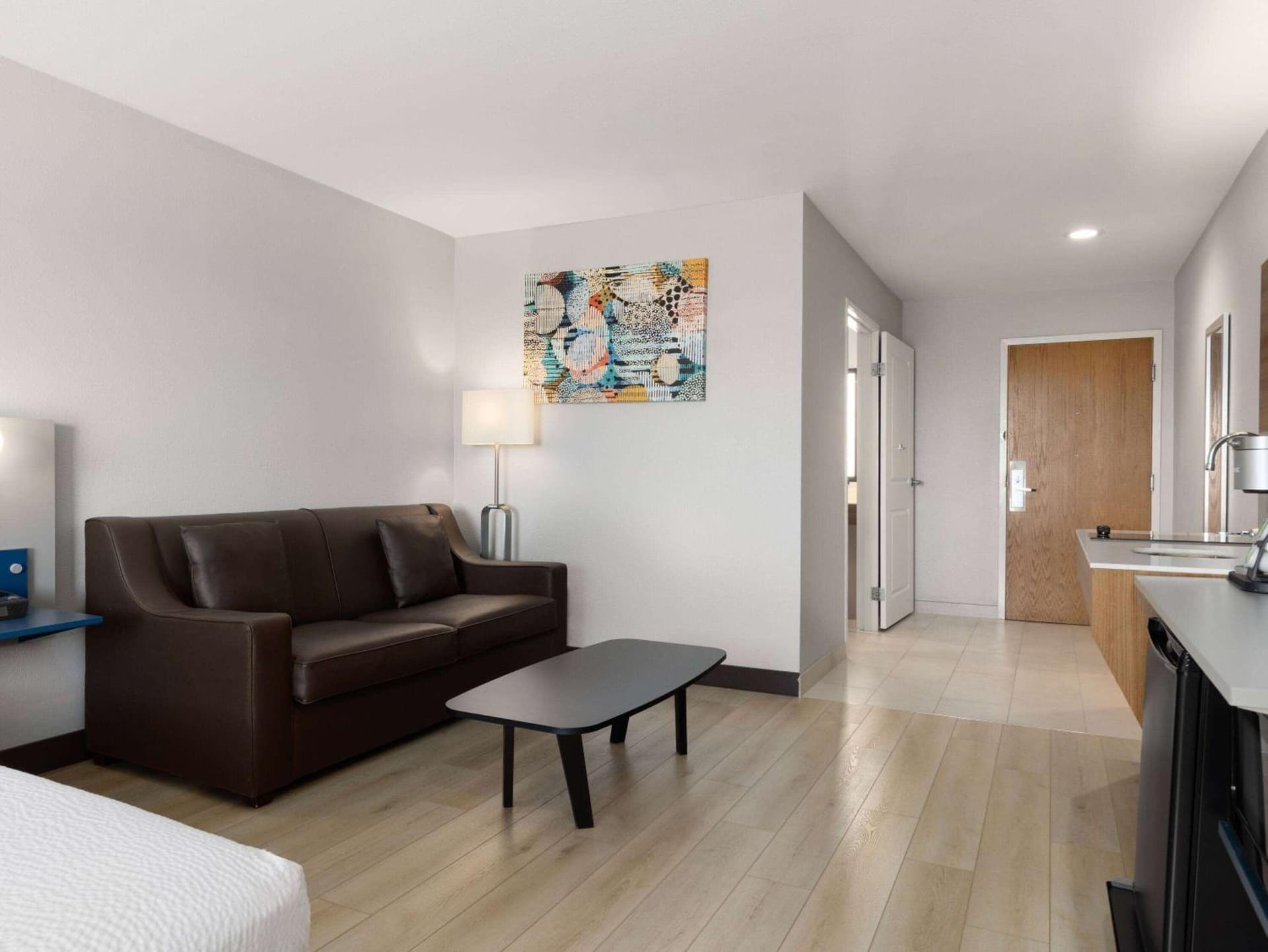 Microtel Inn & Suites by Wyndham Tracy gallery photo in Tracy, CA — image 9
