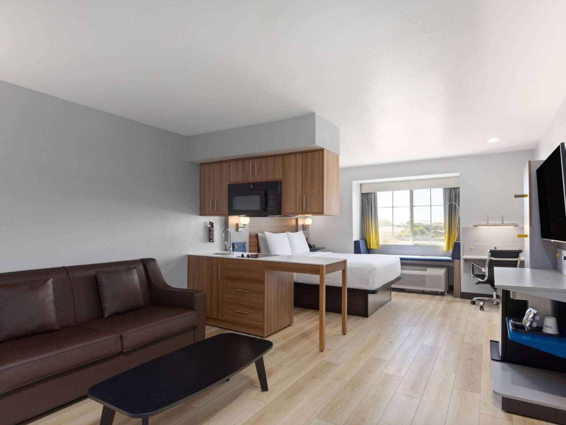 Microtel Inn & Suites by Wyndham Tracy gallery photo in Tracy, CA — image 40