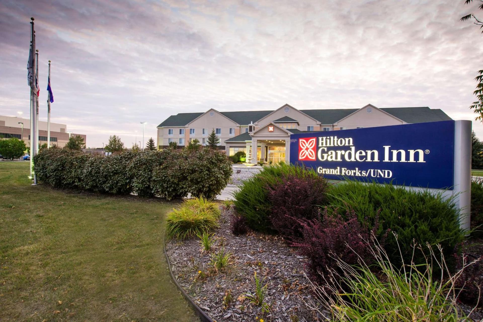 Hilton Garden Inn Grand Forks-Und interior in Grand Forks, ND — gallery photo 2