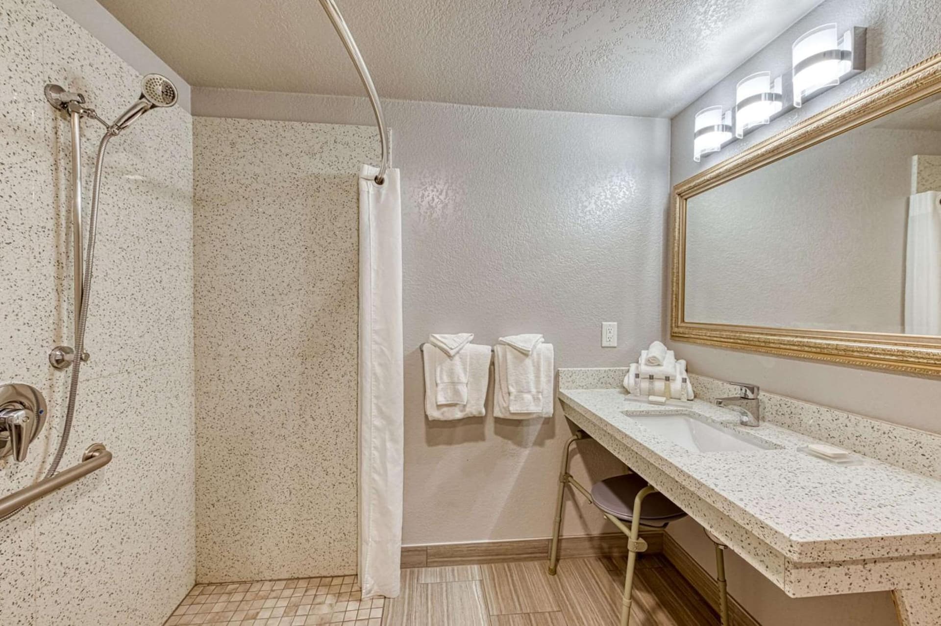 Amanzi Hotel, an Ascend Collection Hotel gallery photo in Ventura, CA — image 85