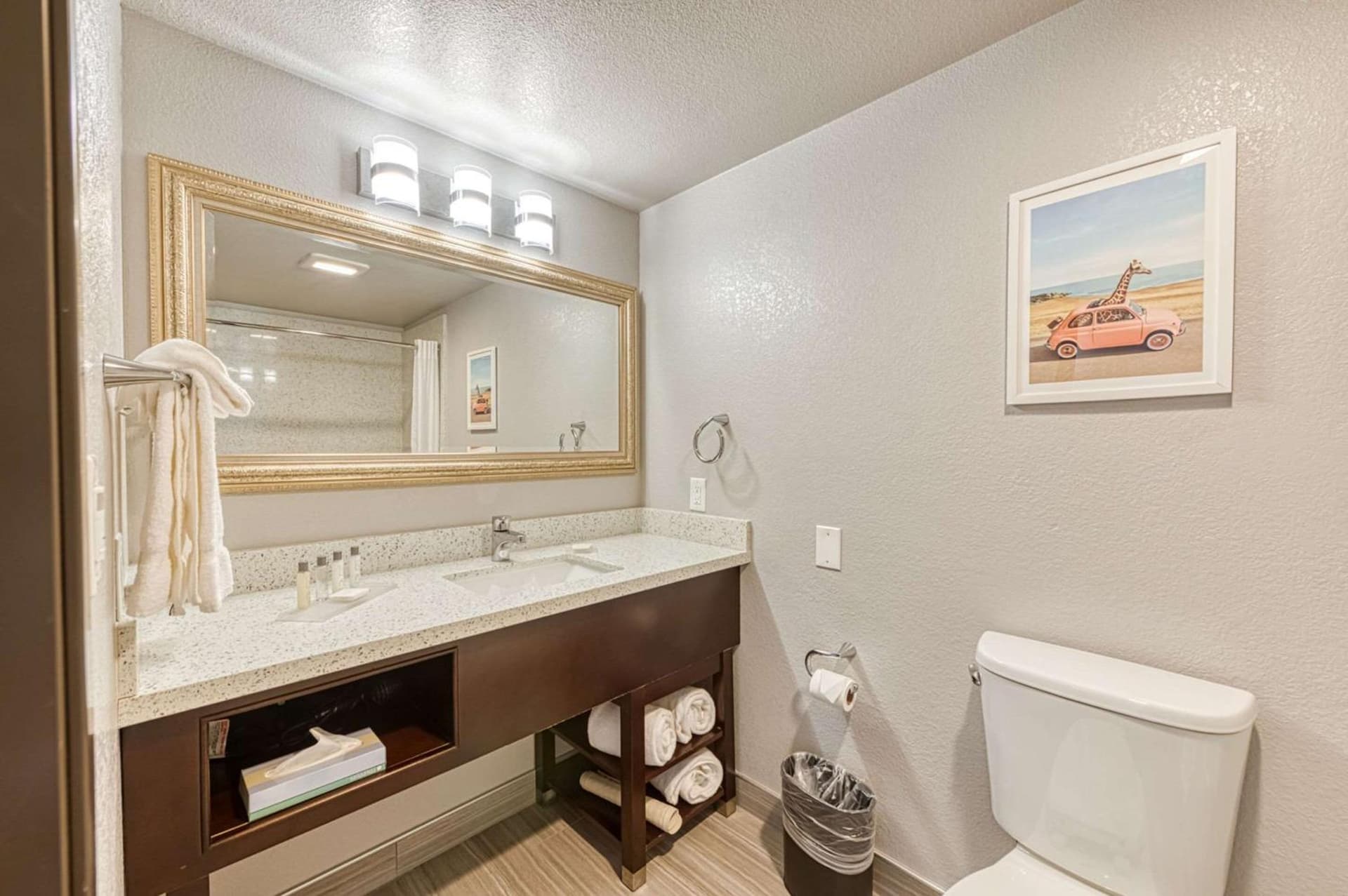 Amanzi Hotel, an Ascend Collection Hotel gallery photo in Ventura, CA — image 182