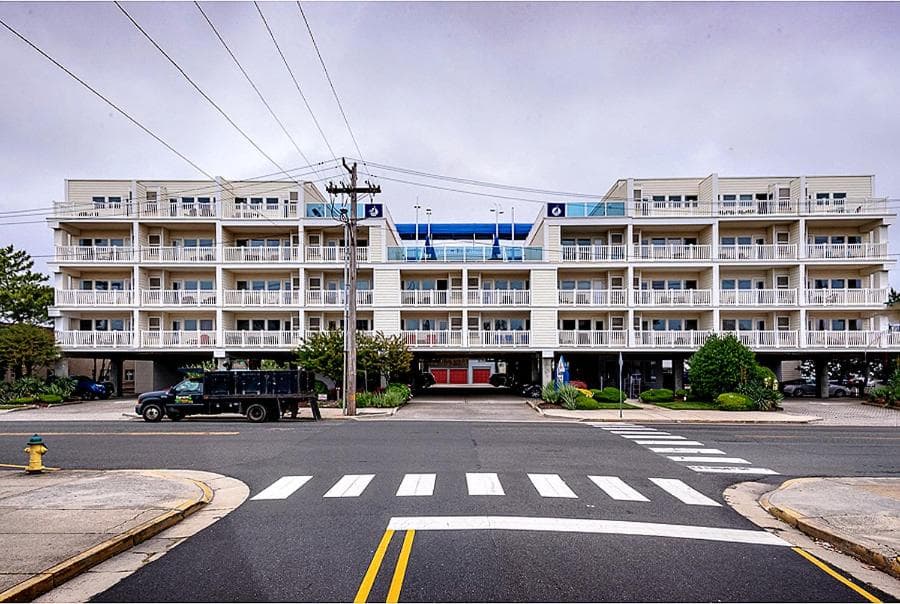 Biscayne Suites interior in Ocean City, NJ — gallery photo 2