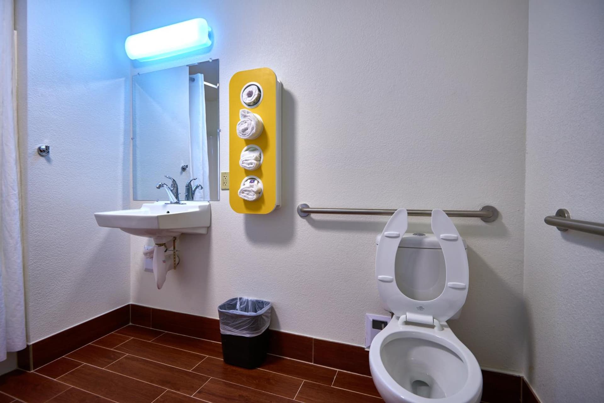 Motel 6 Wilkes Barre Arena gallery photo in Wilkes-Barre, PA — image 21