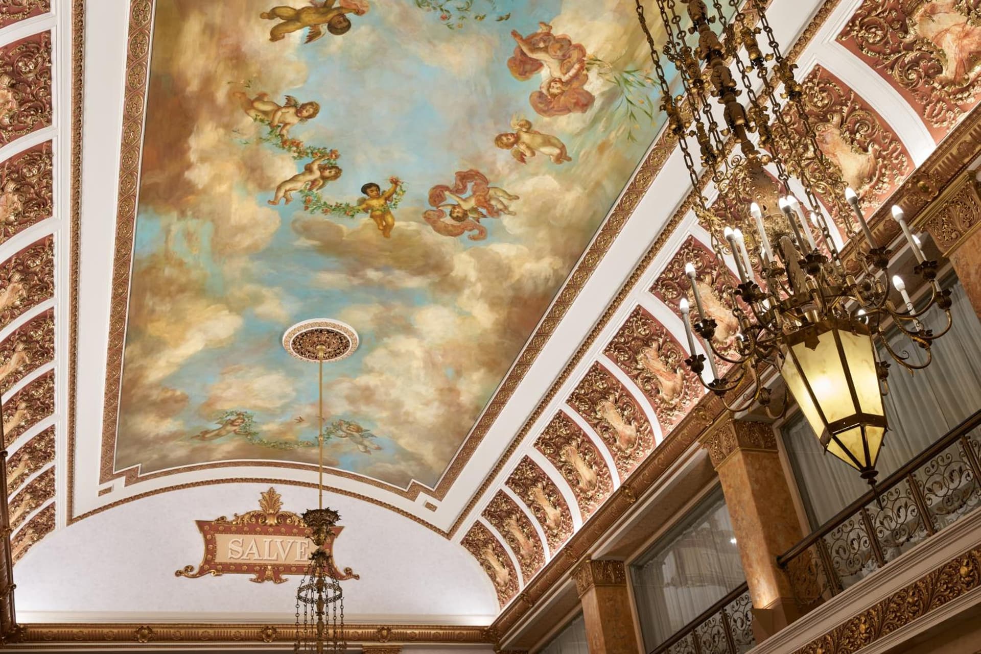 The Pfister Hotel gallery photo in Milwaukee, WI — image 50
