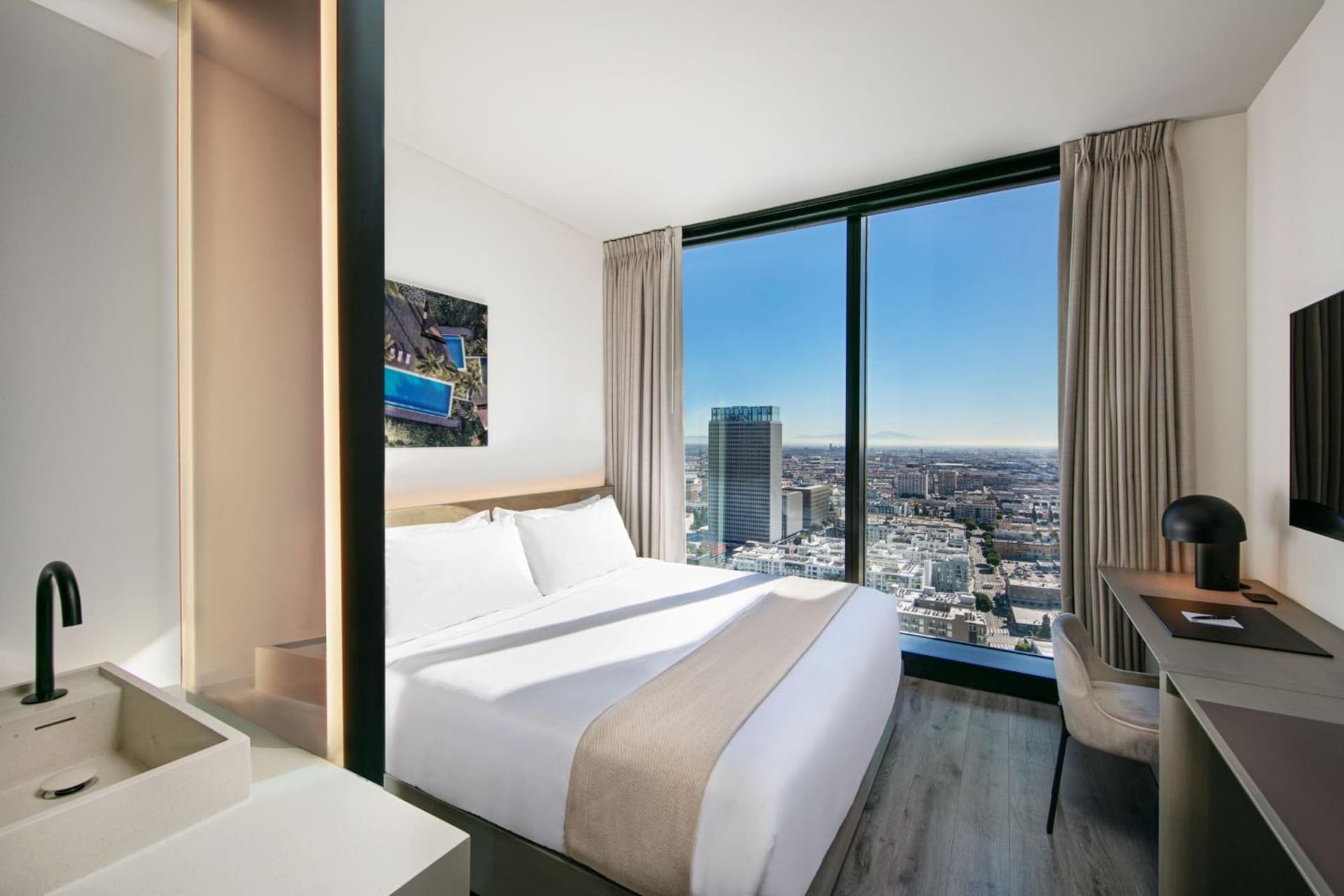 AC Hotel by Marriott Downtown Los Angeles gallery photo in Los Angeles, CA — image 43