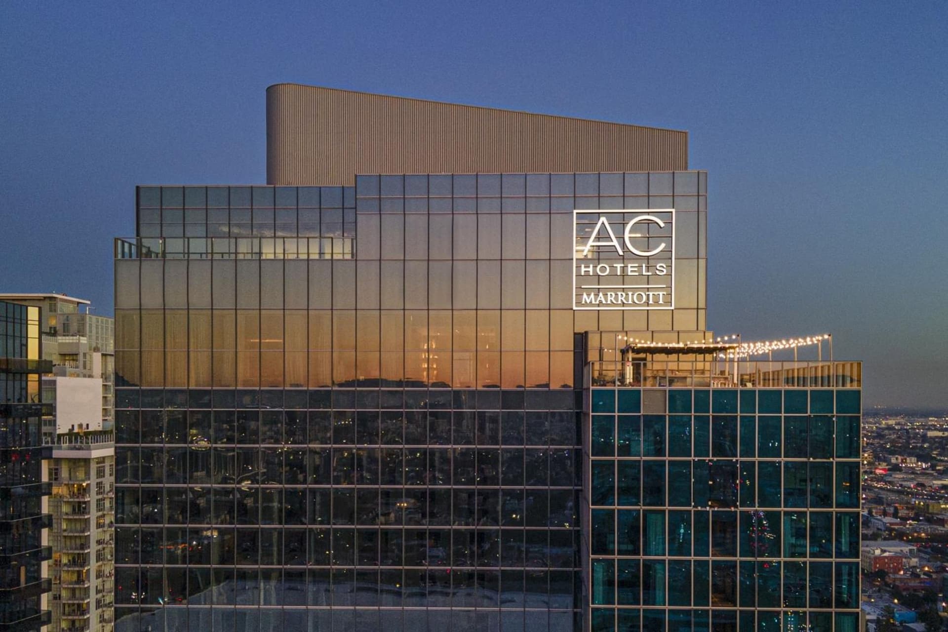 AC Hotel by Marriott Downtown Los Angeles interior in Los Angeles, CA — gallery photo 2