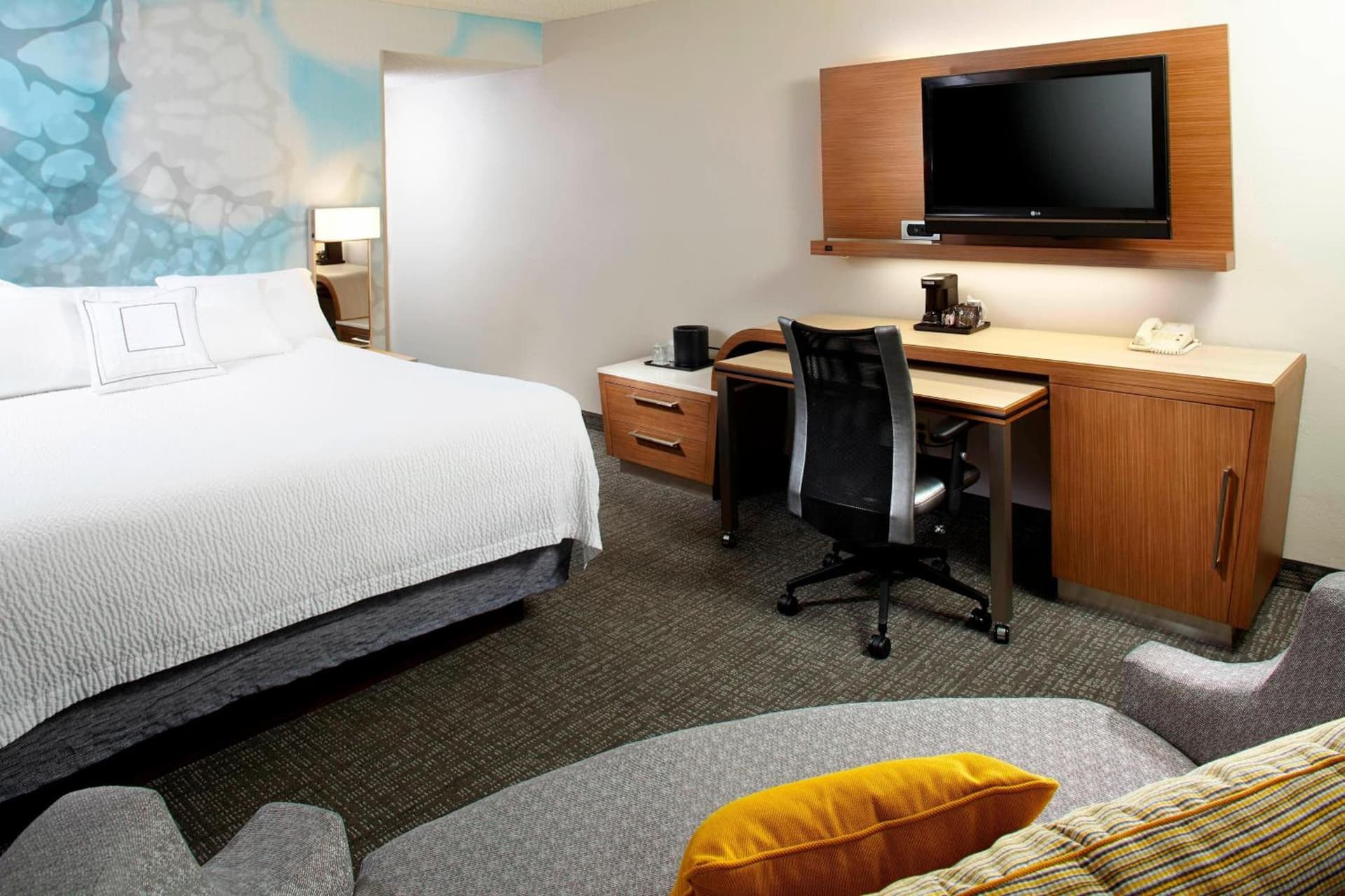 Courtyard by Marriott Lansing gallery photo in Lansing, MI — image 16