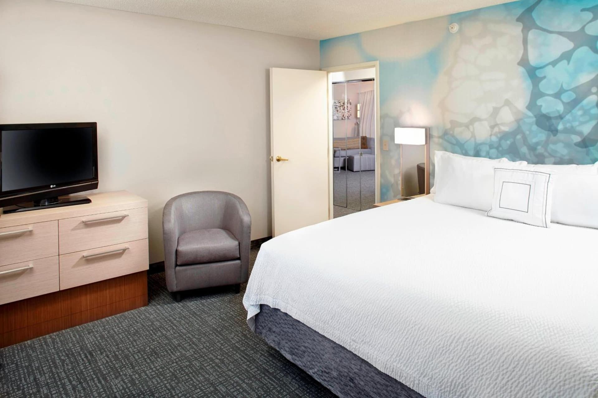 Courtyard by Marriott Lansing gallery photo in Lansing, MI — image 18
