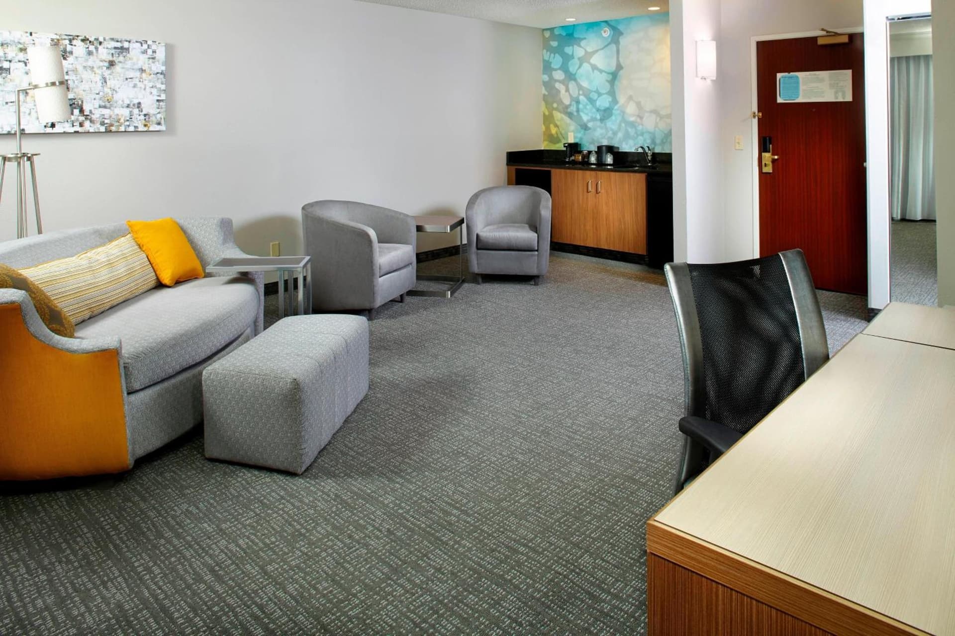Courtyard by Marriott Lansing gallery photo in Lansing, MI — image 10