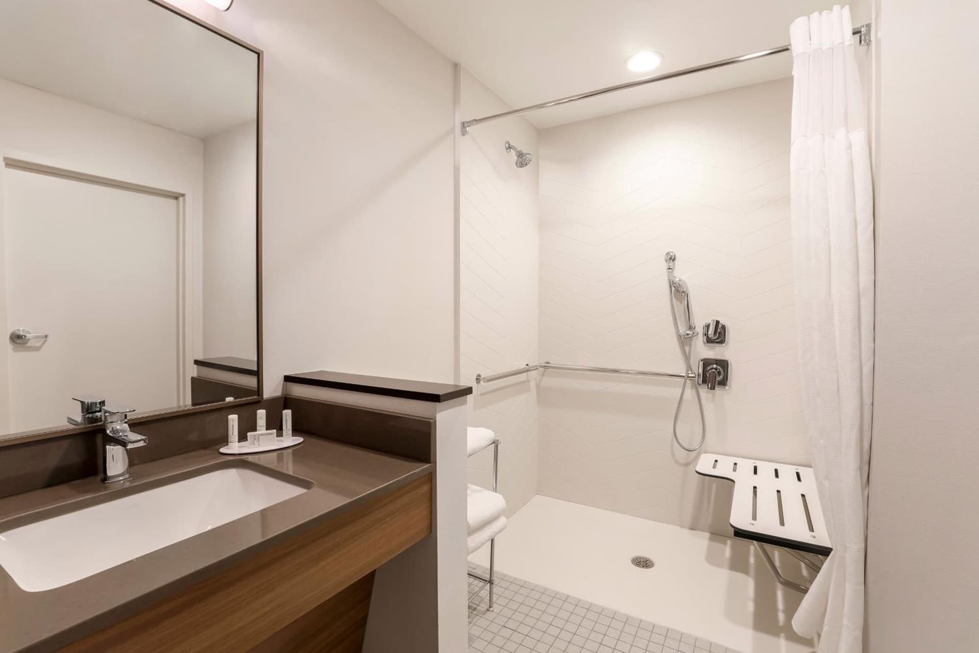 Fairfield by Marriott Inn & Suites Cape Coral North Fort Myers gallery photo in Cape Coral, FL — image 33
