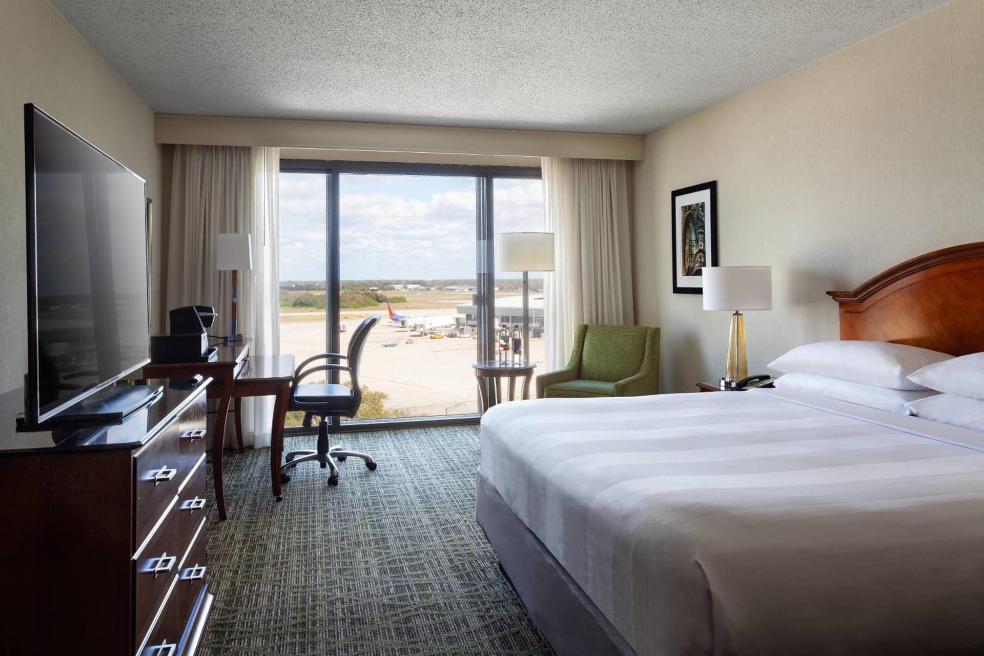 Tampa Airport Marriott interior in Tampa, FL — gallery photo 2