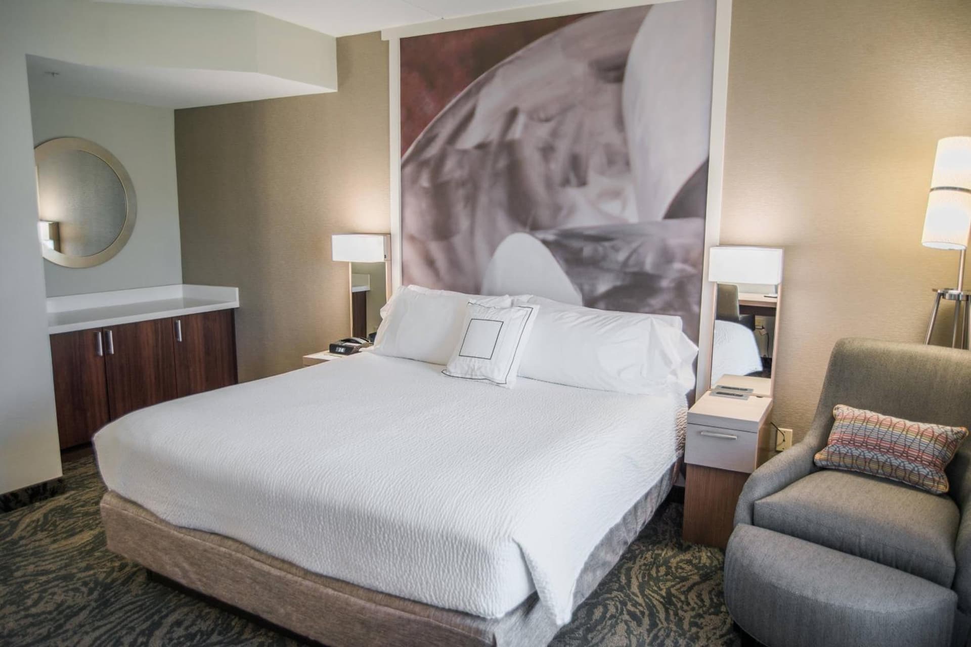 Courtyard by Marriott Hickory gallery photo in Hickory, NC — image 19