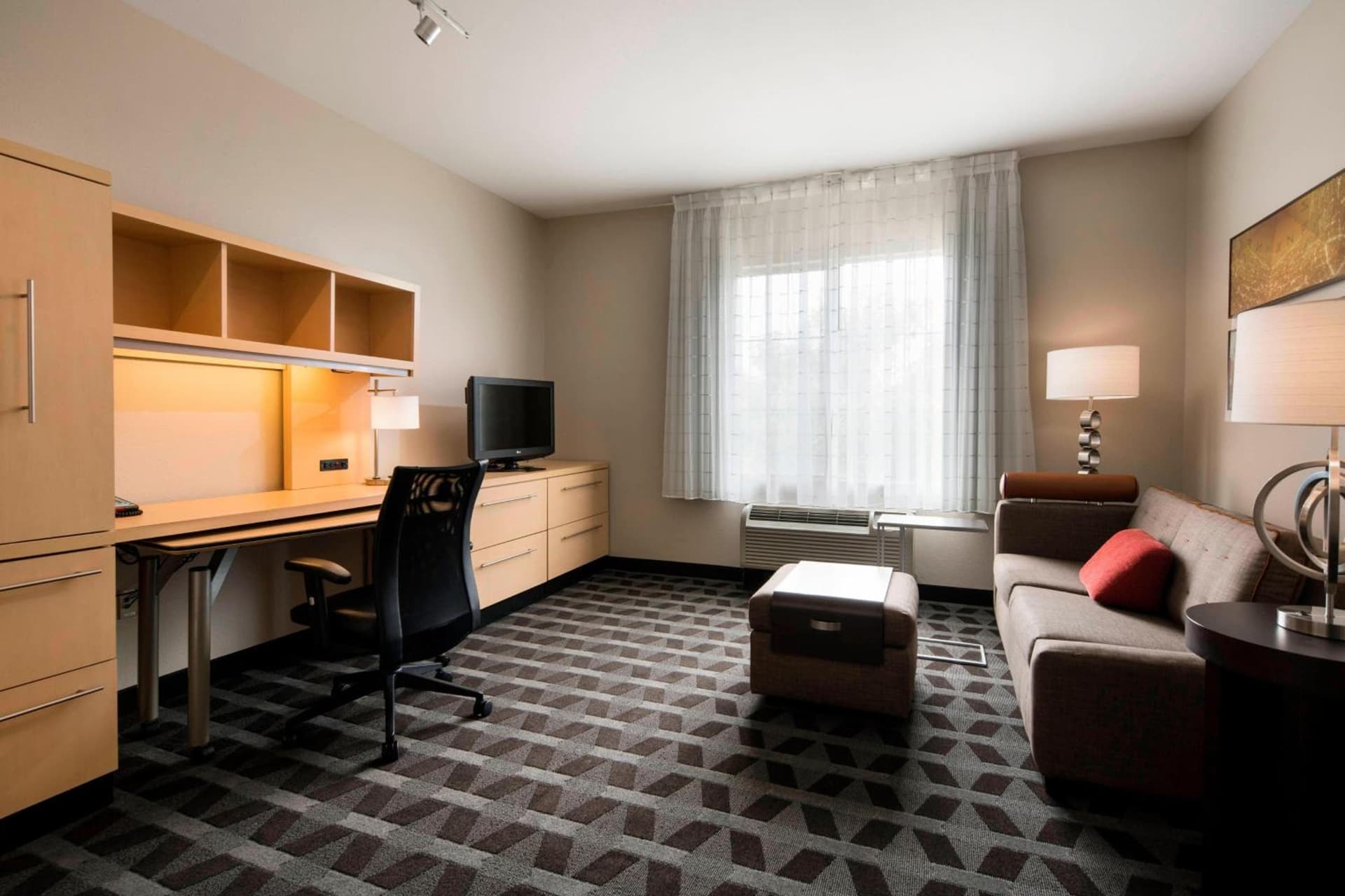 TownePlace Suites by Marriott San Diego Carlsbad / Vista interior in Vista, CA — gallery photo 2