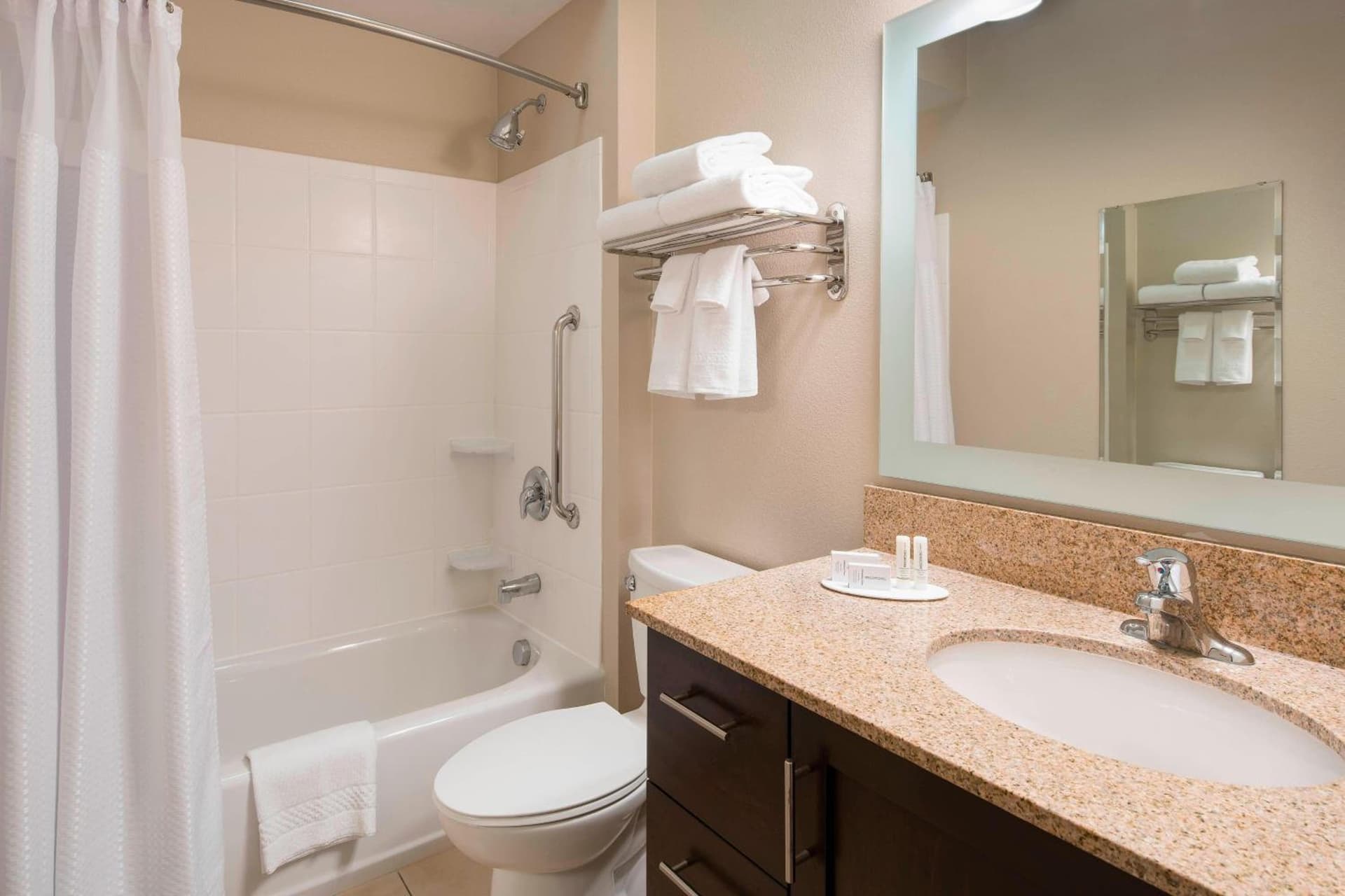 TownePlace Suites by Marriott San Diego Carlsbad / Vista gallery photo in Vista, CA — image 23