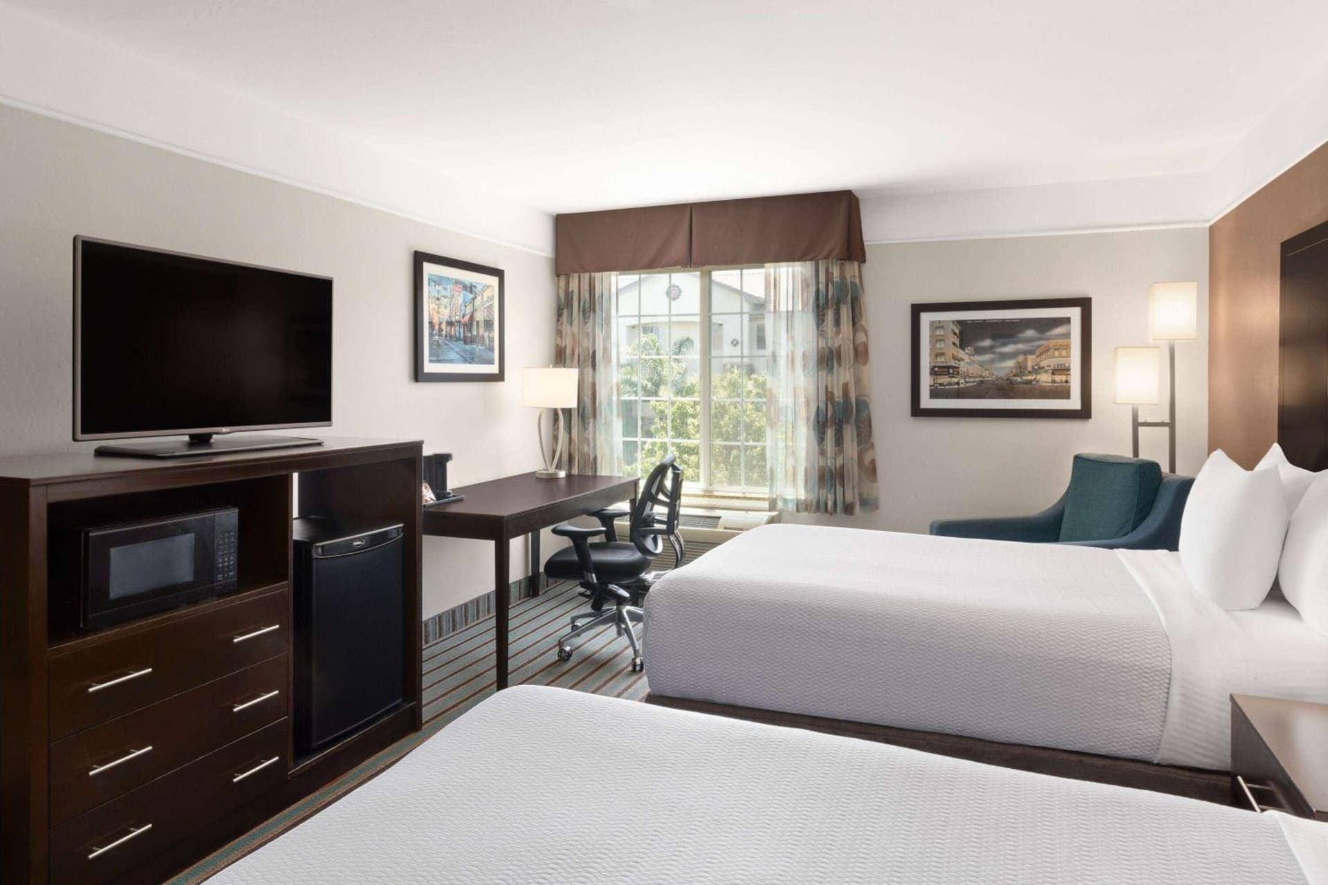 La Quinta by Wyndham Bakersfield North gallery photo in Bakersfield, CA — image 14