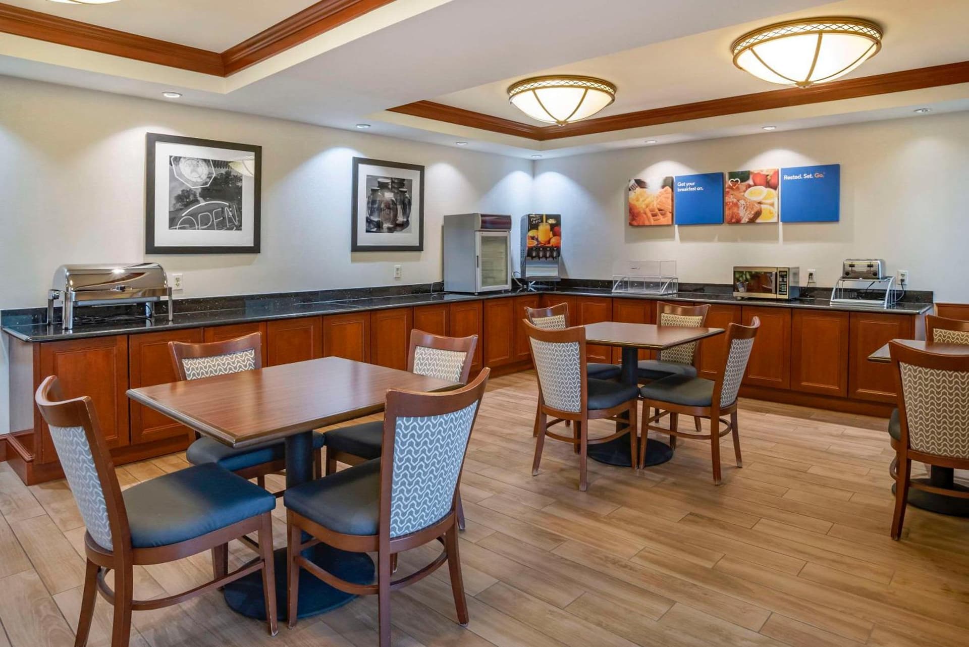 Comfort Inn & Suites Newark - Wilmington property views in Newark, DE — gallery photo 3