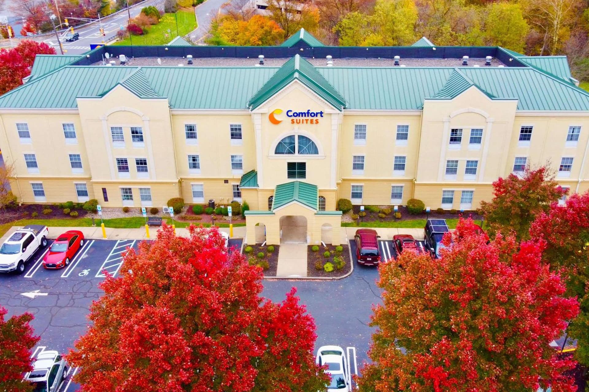 Comfort Suites East Brunswick - South River property views in East Brunswick — gallery photo 3