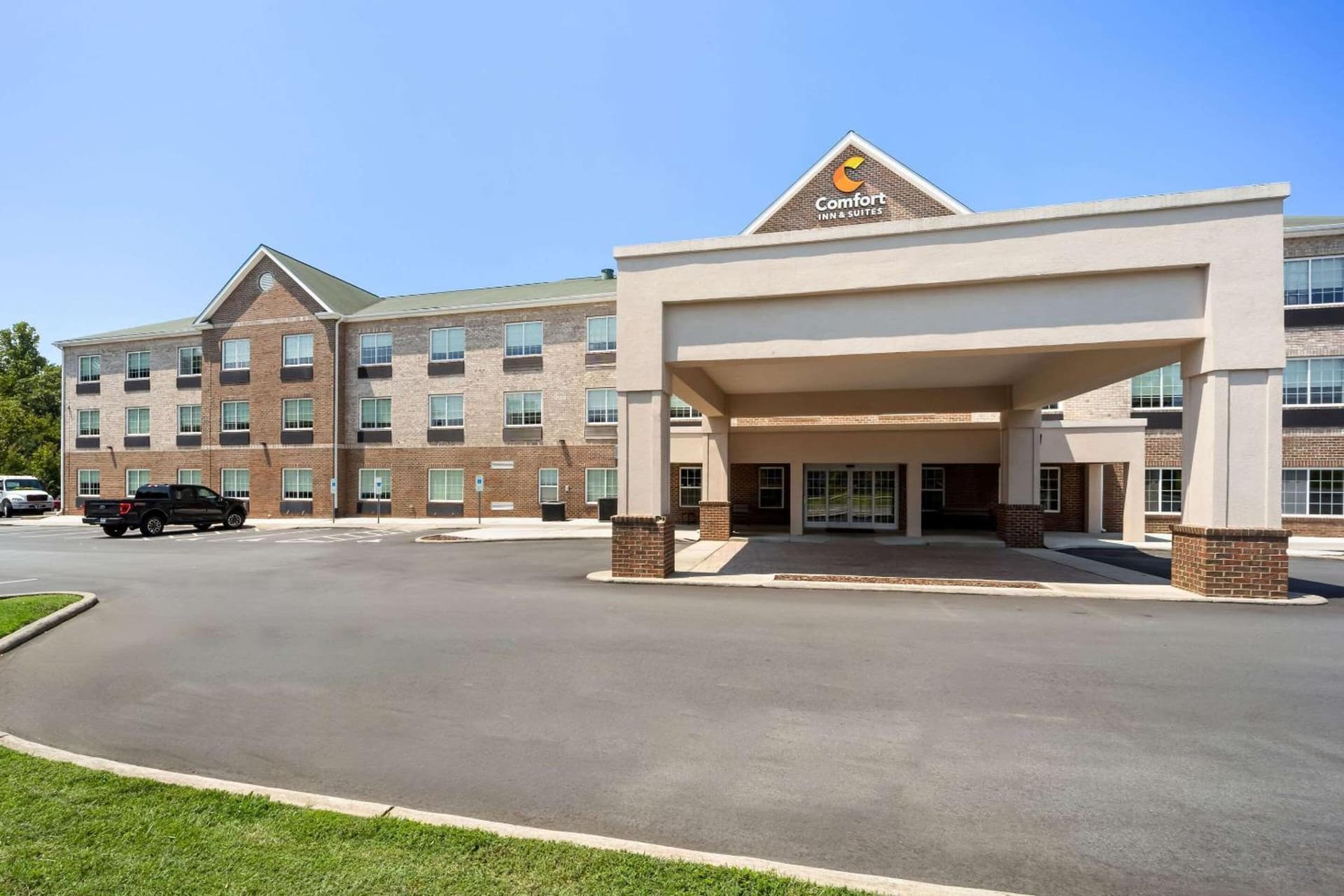 Comfort Inn & Suites High Point - Archdale interior in Archdale, NC — gallery photo 2