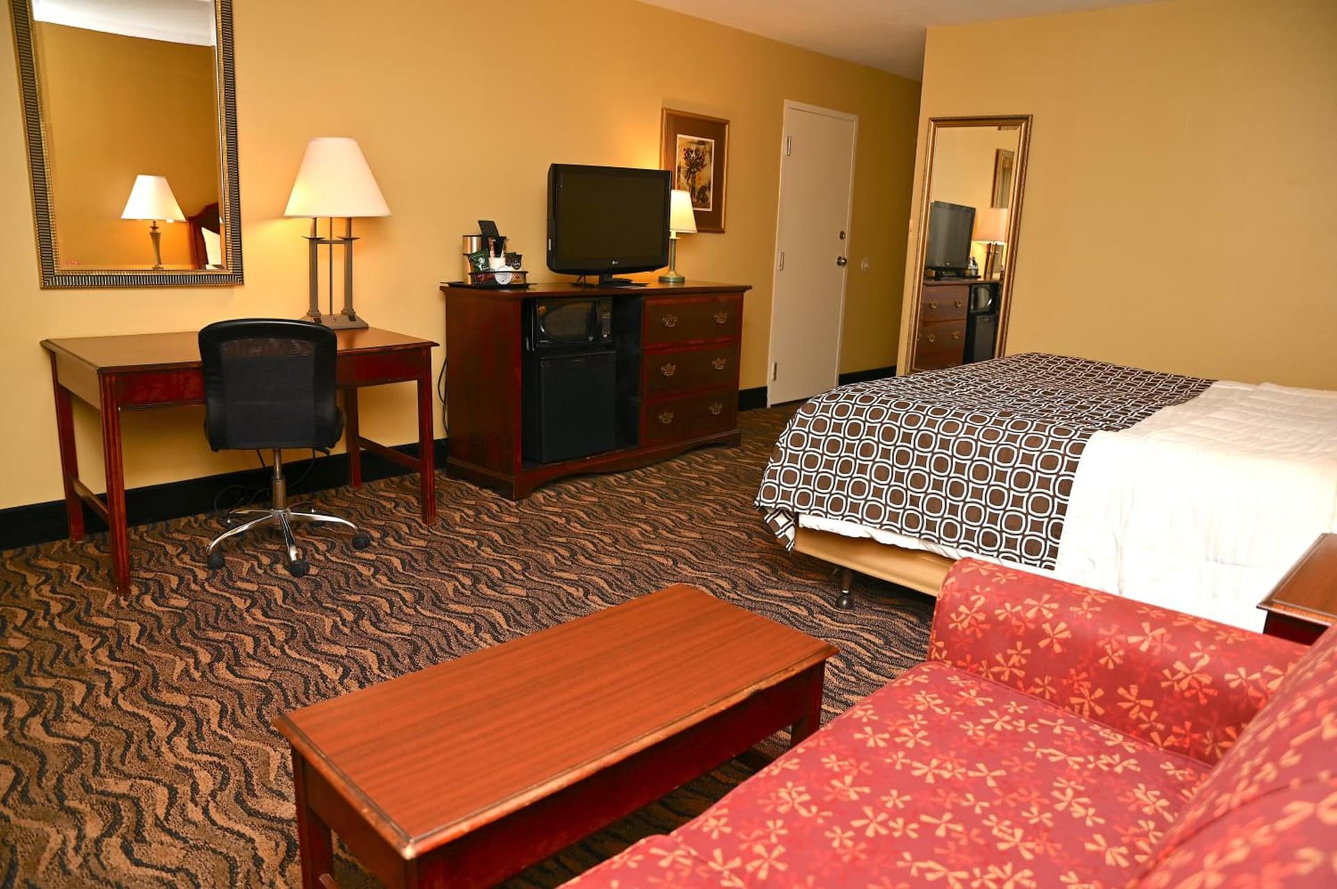 MCM Elegante Hotel & Suites Lubbock gallery photo in Lubbock, TX — image 7