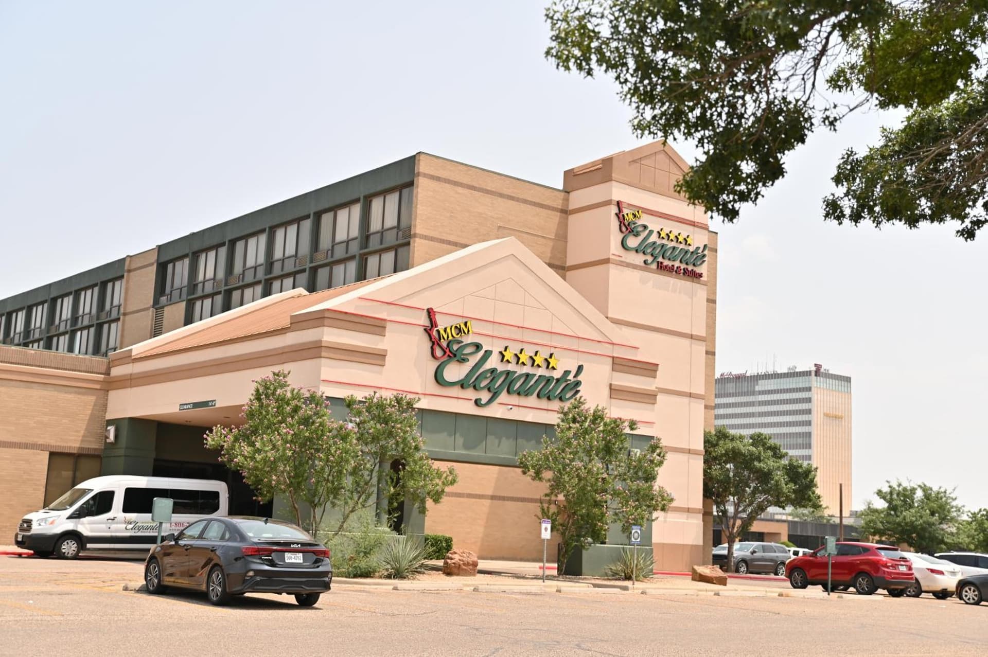 MCM Elegante Hotel & Suites Lubbock gallery photo in Lubbock, TX — image 37