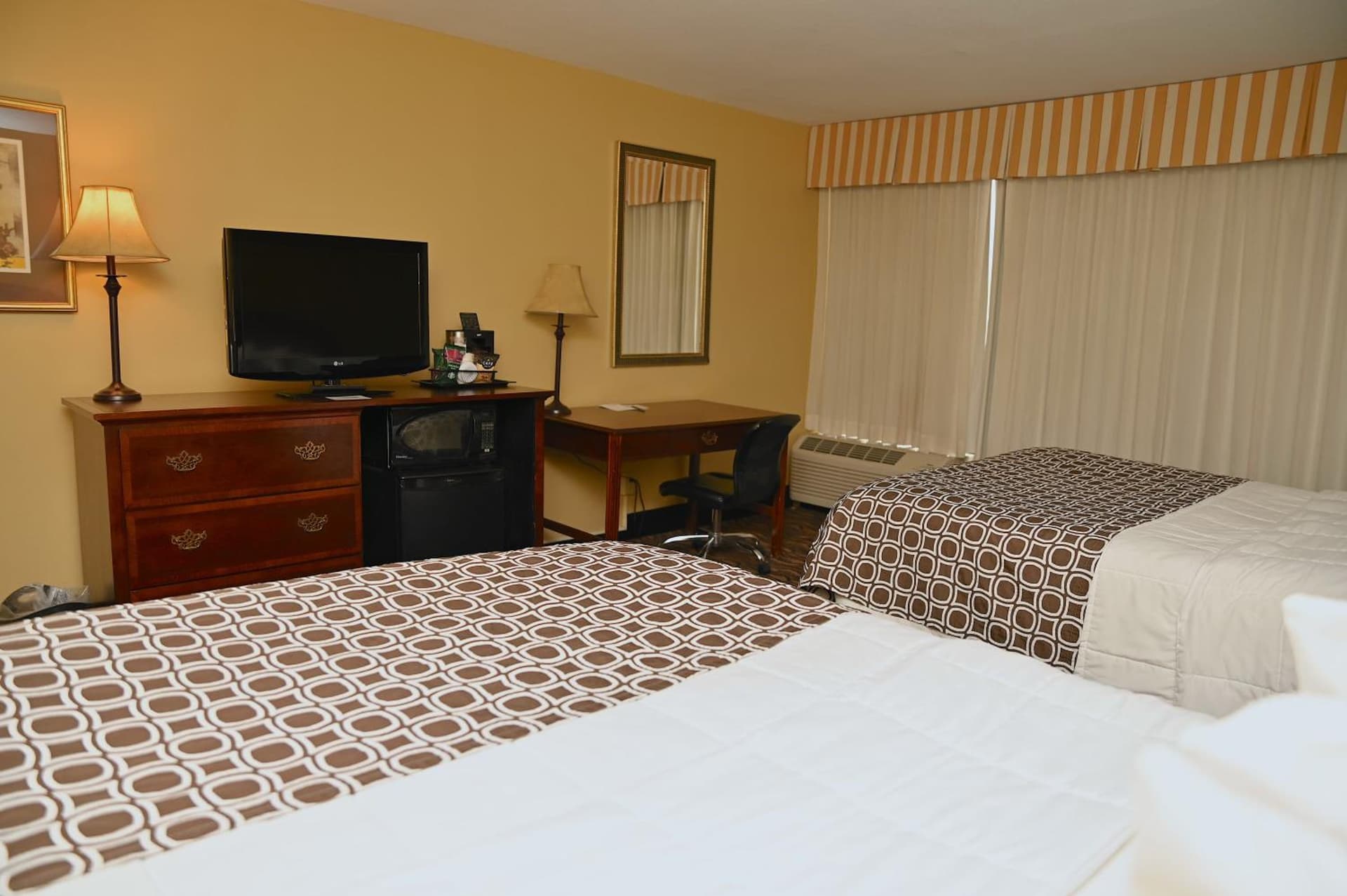 MCM Elegante Hotel & Suites Lubbock gallery photo in Lubbock, TX — image 10