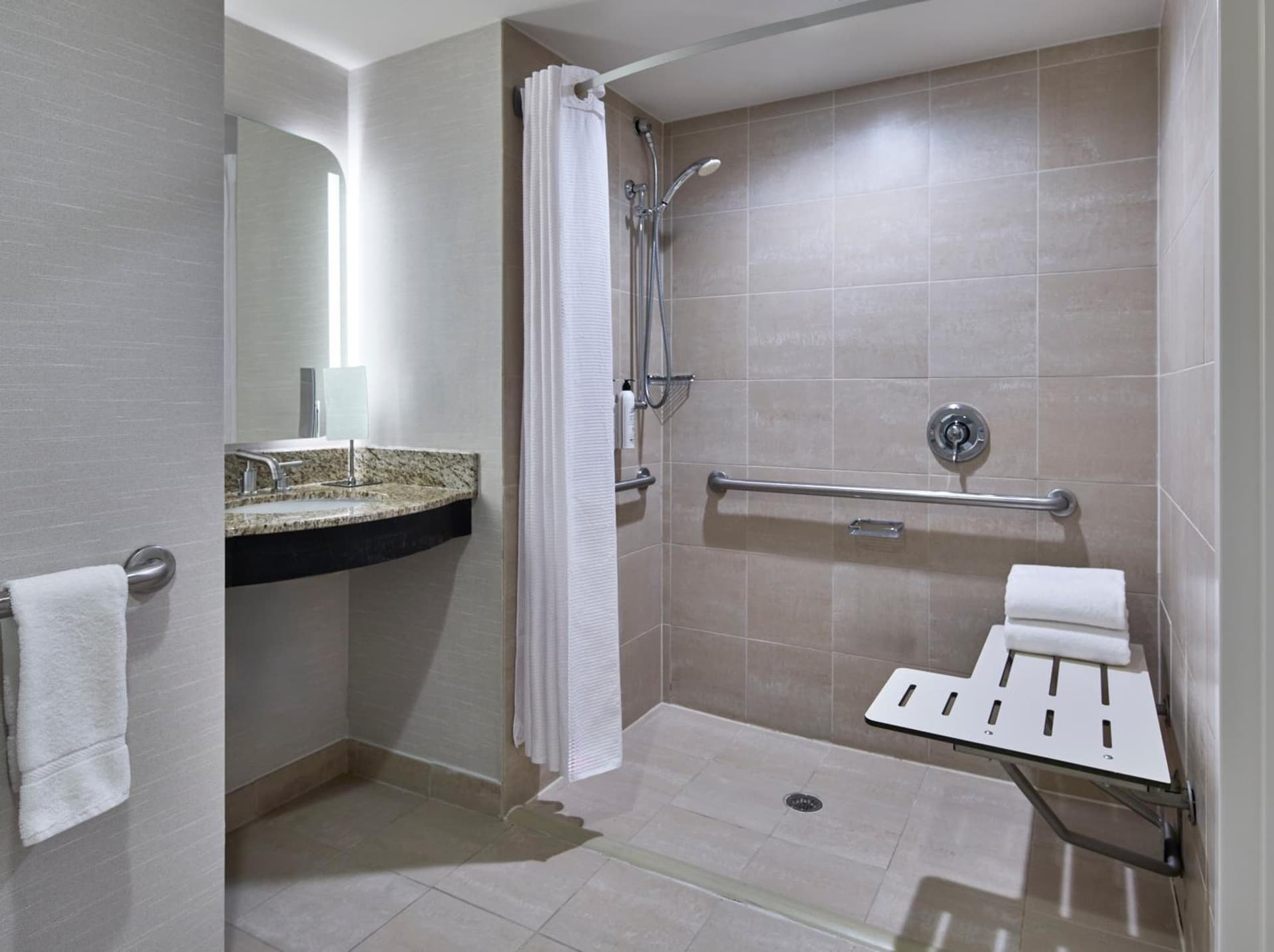 Delta Hotels by Marriott Toledo gallery photo in Toledo, OH — image 76