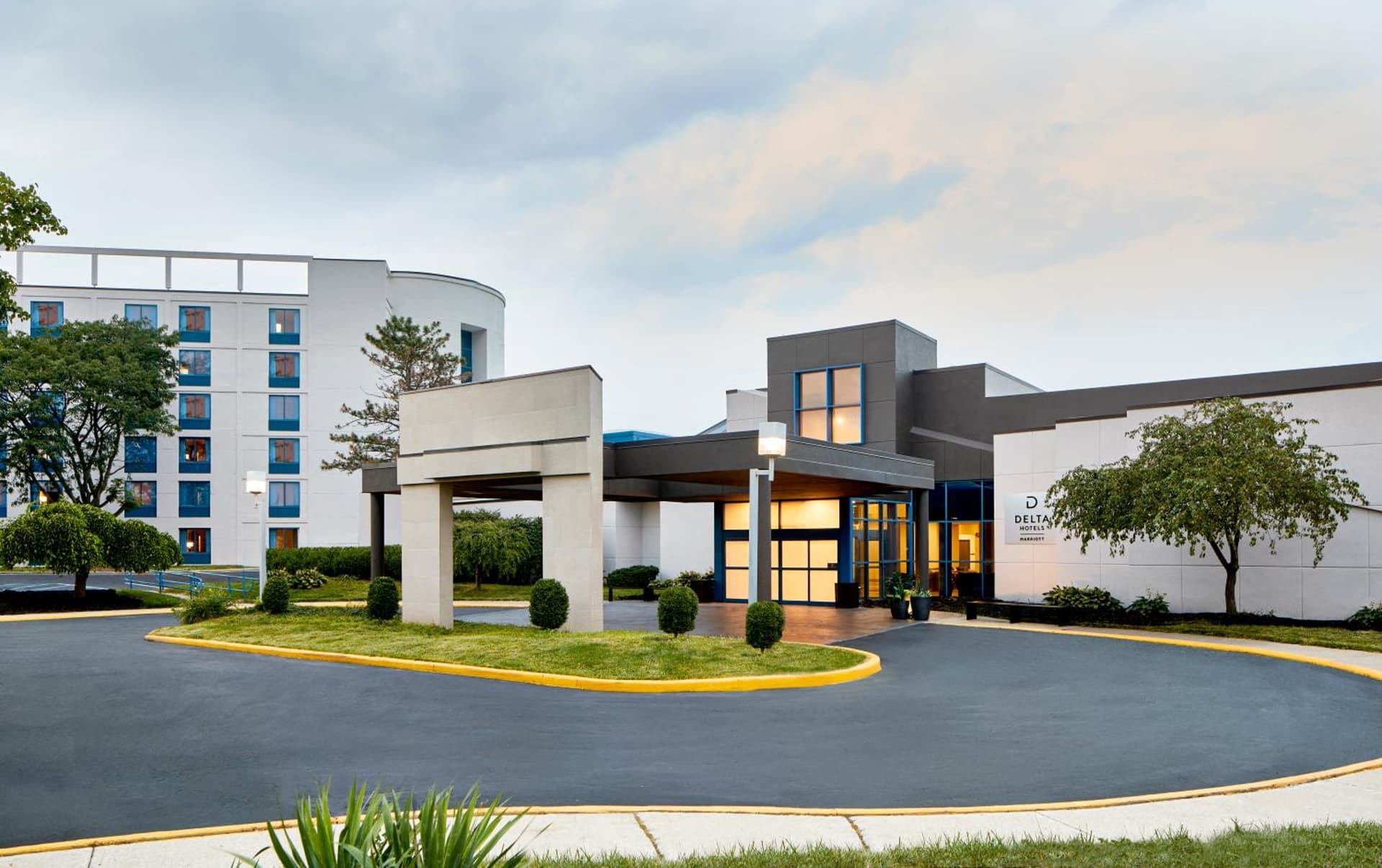 Delta Hotels by Marriott Toledo property views in Toledo, OH — gallery photo 3