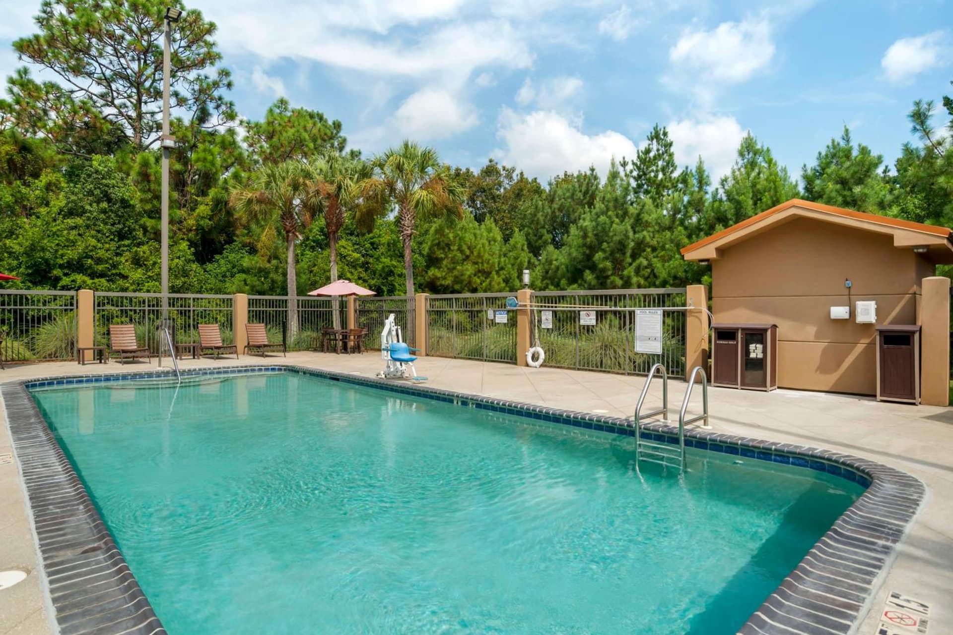 Best Western Plus Daphne interior in Spanish Fort, AL — gallery photo 2
