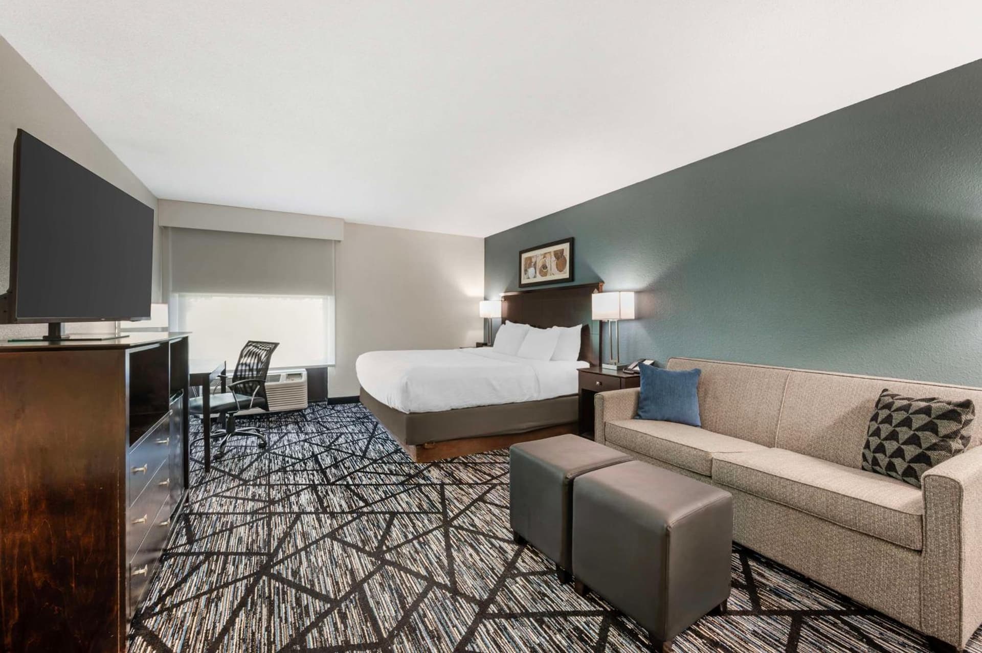 Best Western Plus Anderson property views in Anderson, IN — gallery photo 3