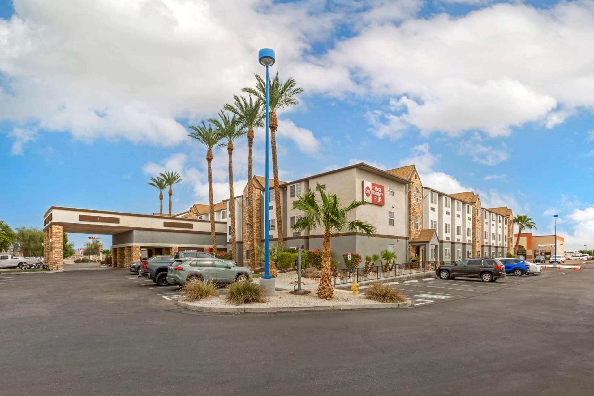 Best Western Plus Yuma Foothills Inn & Suites gallery photo in Yuma, AZ — image 36