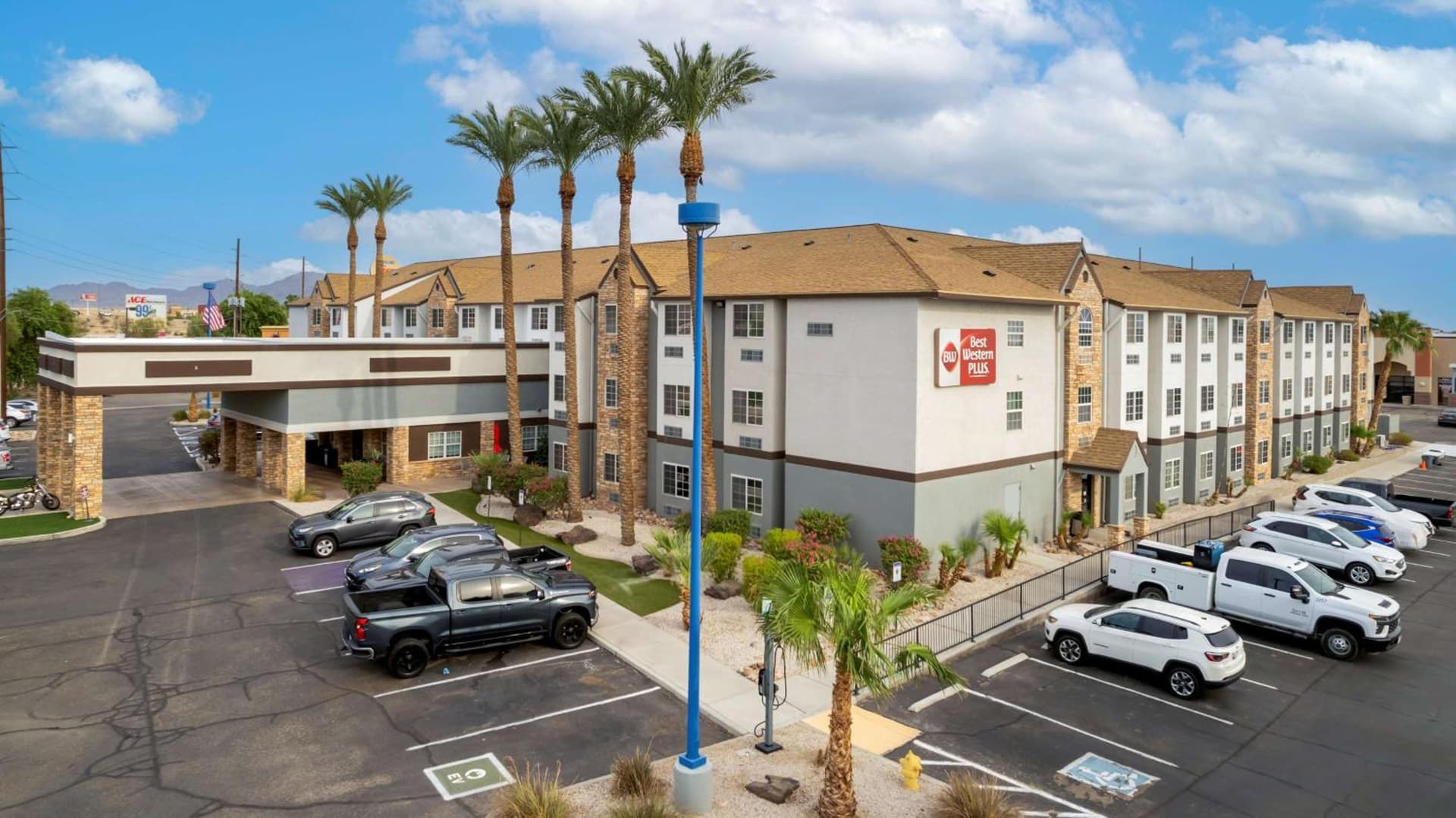 Best Western Plus Yuma Foothills Inn & Suites gallery photo in Yuma, AZ — image 39
