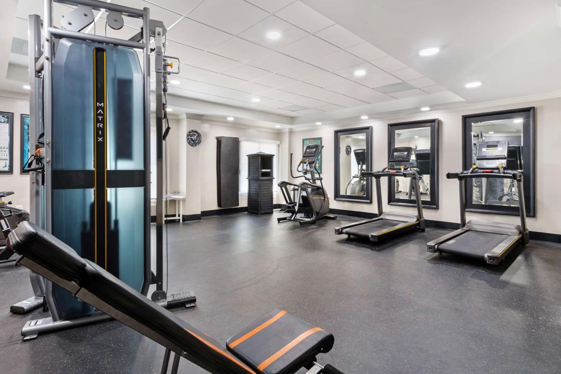 Best Western Plus Sugar Land-Stafford gallery photo in Sugar Land, TX — image 32