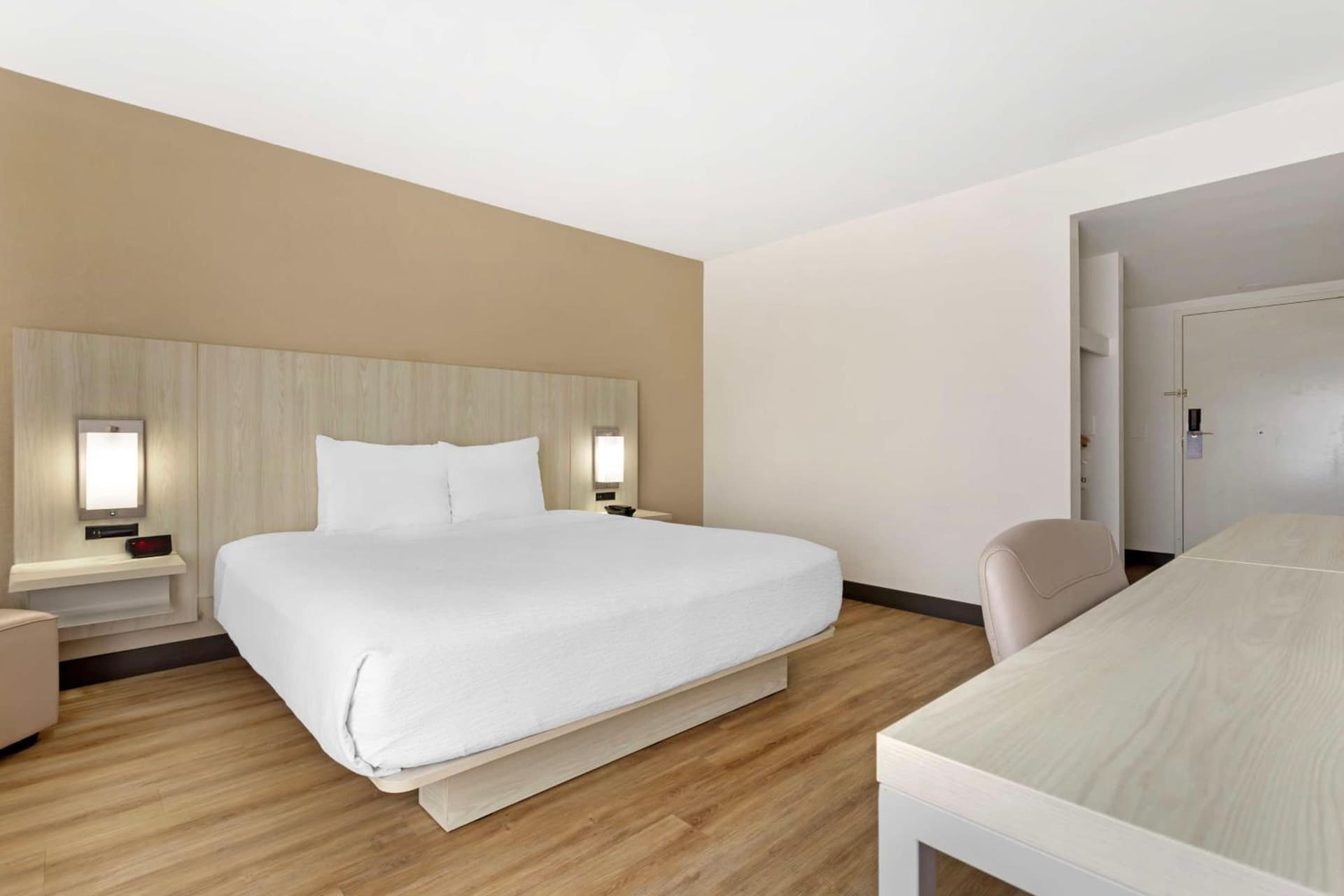 Best Western Plus Sugar Land-Stafford gallery photo in Sugar Land, TX — image 24