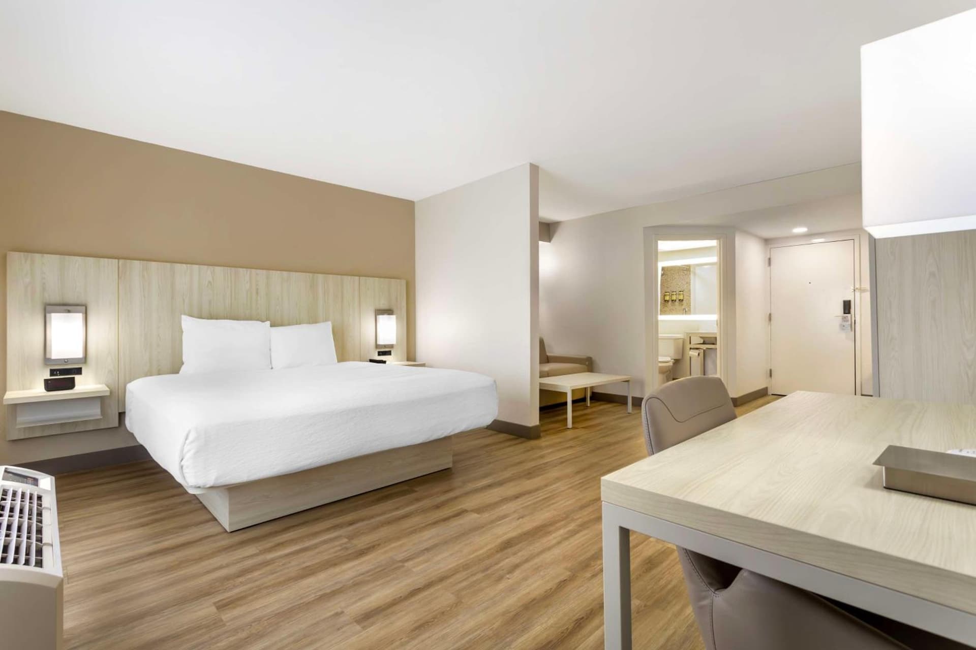 Best Western Plus Sugar Land-Stafford gallery photo in Sugar Land, TX — image 13