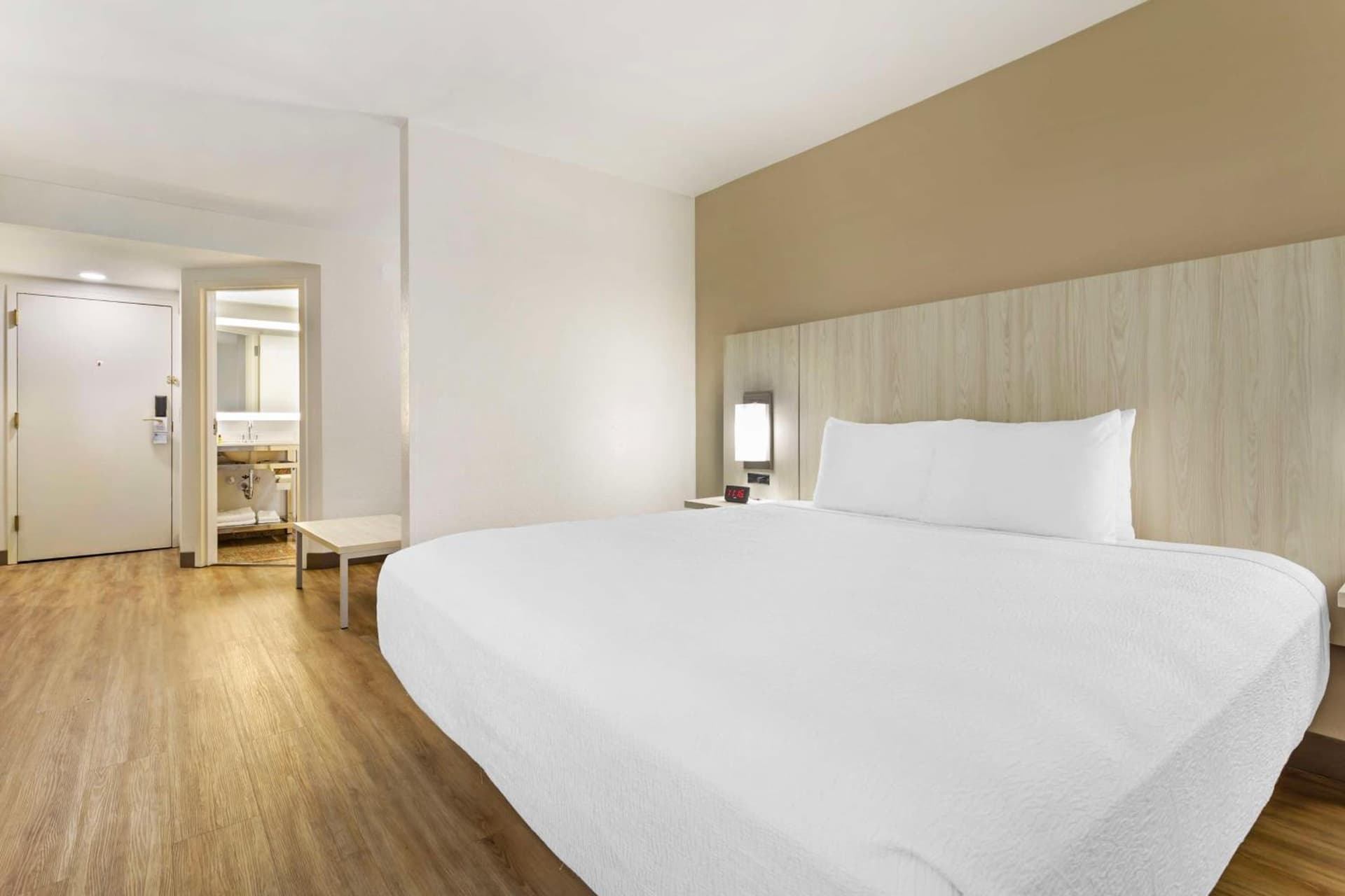 Best Western Plus Sugar Land-Stafford gallery photo in Sugar Land, TX — image 30