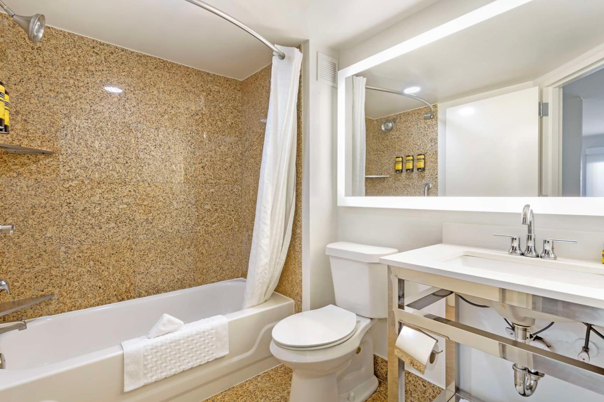 Best Western Plus Sugar Land-Stafford gallery photo in Sugar Land, TX — image 28