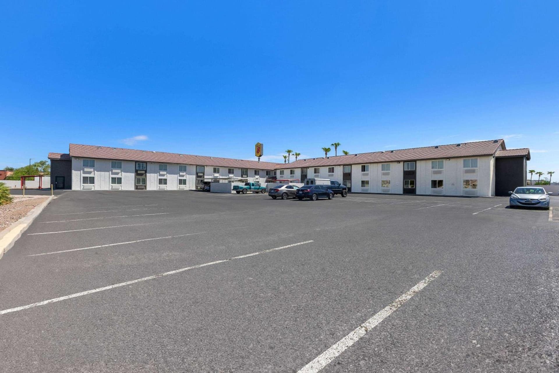 Super 8 by Wyndham Goodyear/Phoenix Area gallery photo in Goodyear, AZ — image 23