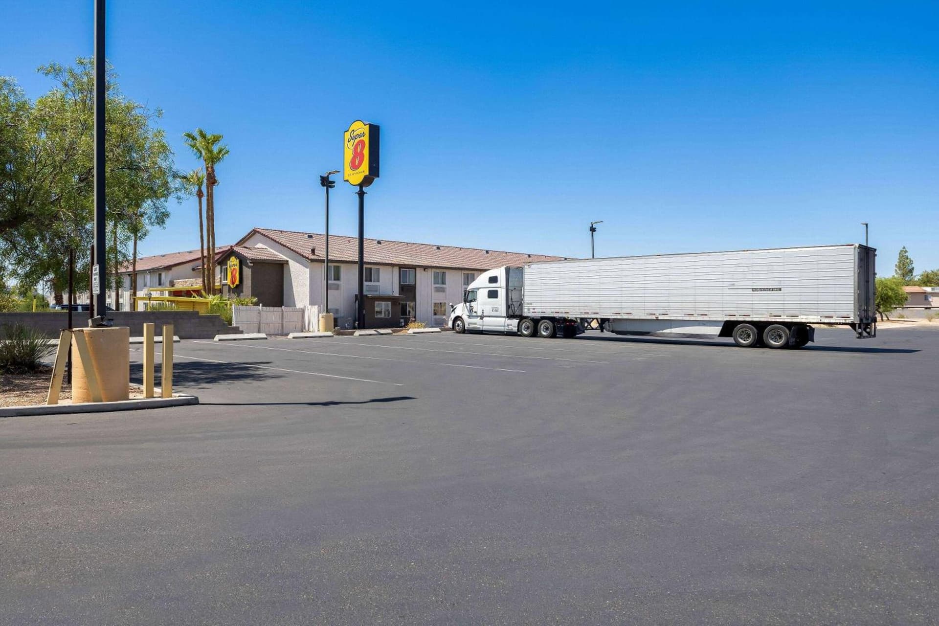 Super 8 by Wyndham Goodyear/Phoenix Area gallery photo in Goodyear, AZ — image 20