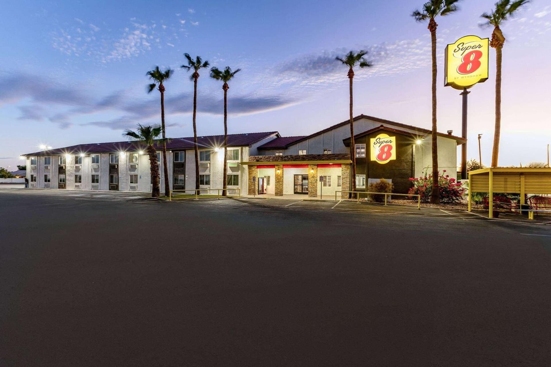 Super 8 by Wyndham Goodyear/Phoenix Area gallery photo in Goodyear, AZ — image 47